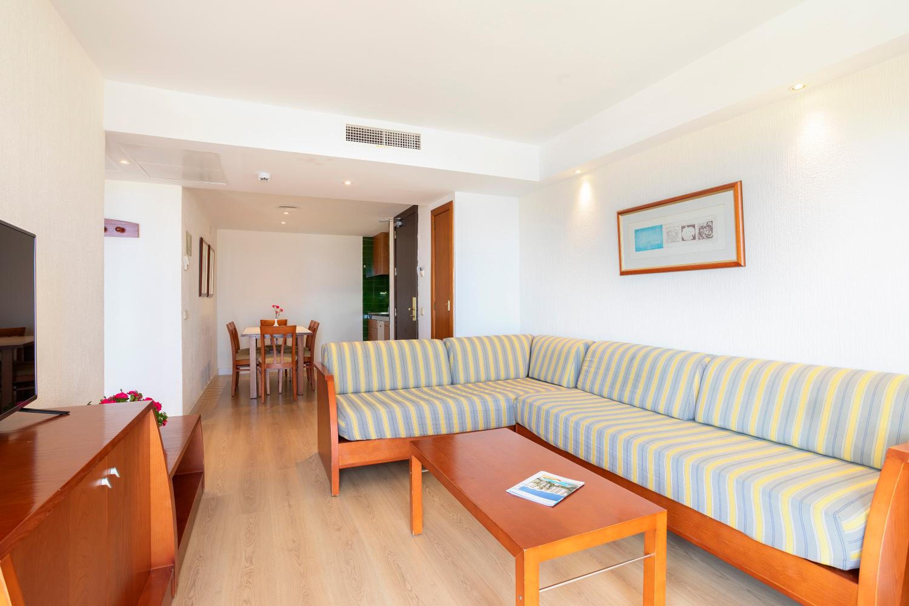 One-Bedroom Apartment - Photo 10