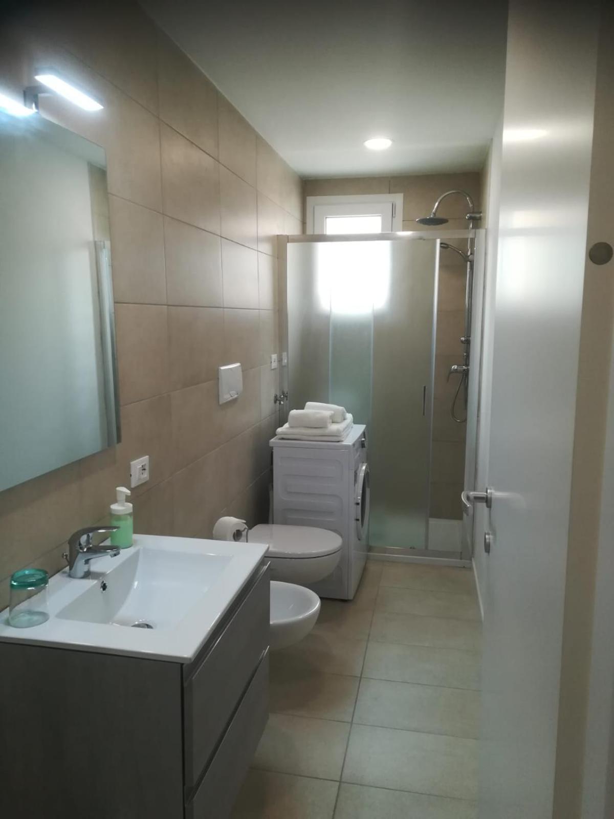 Two-Bedroom Apartment - Lotus - Photo 3