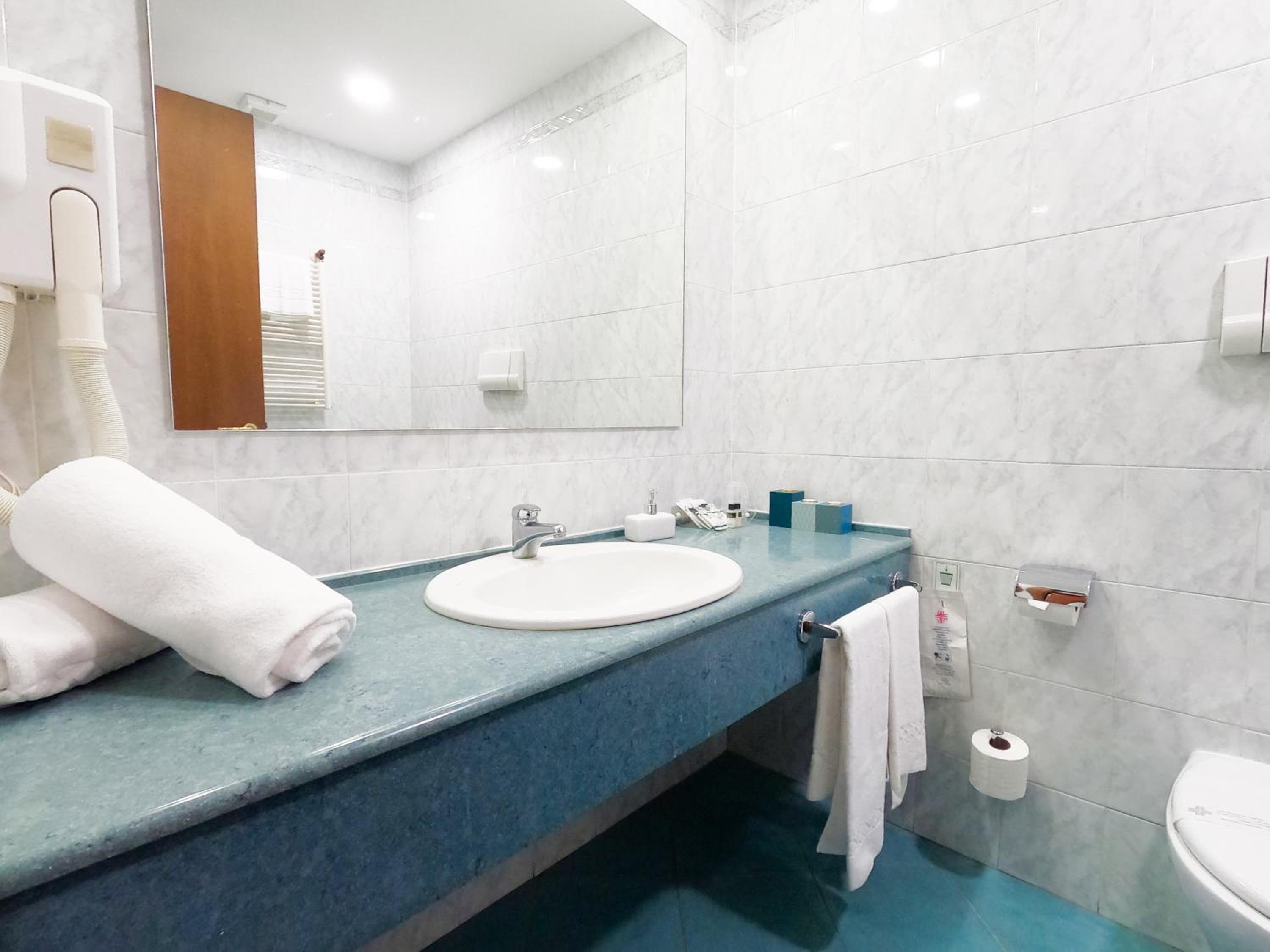 Double Room - Photo 10