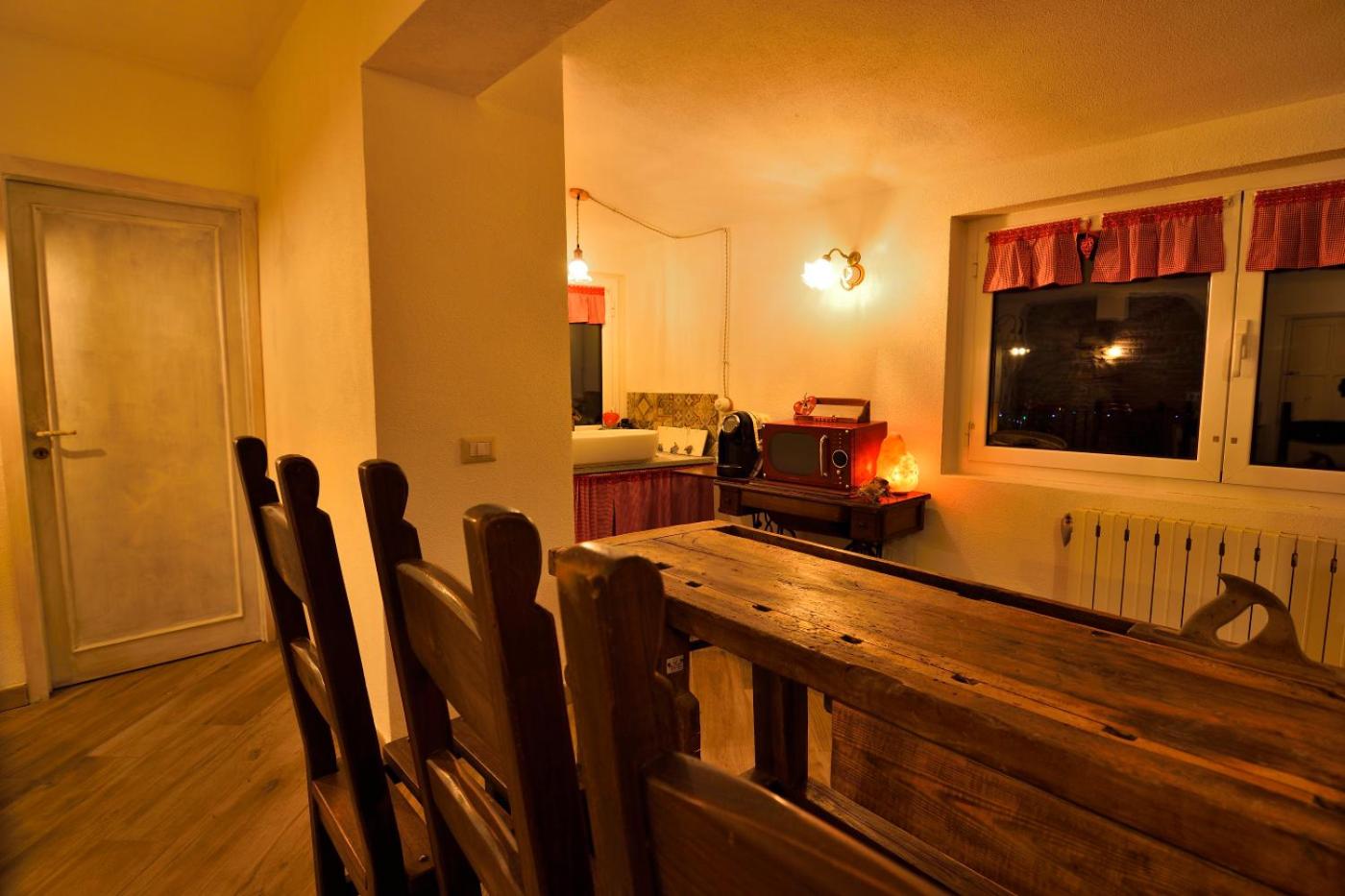 Large Double Room - Photo 23