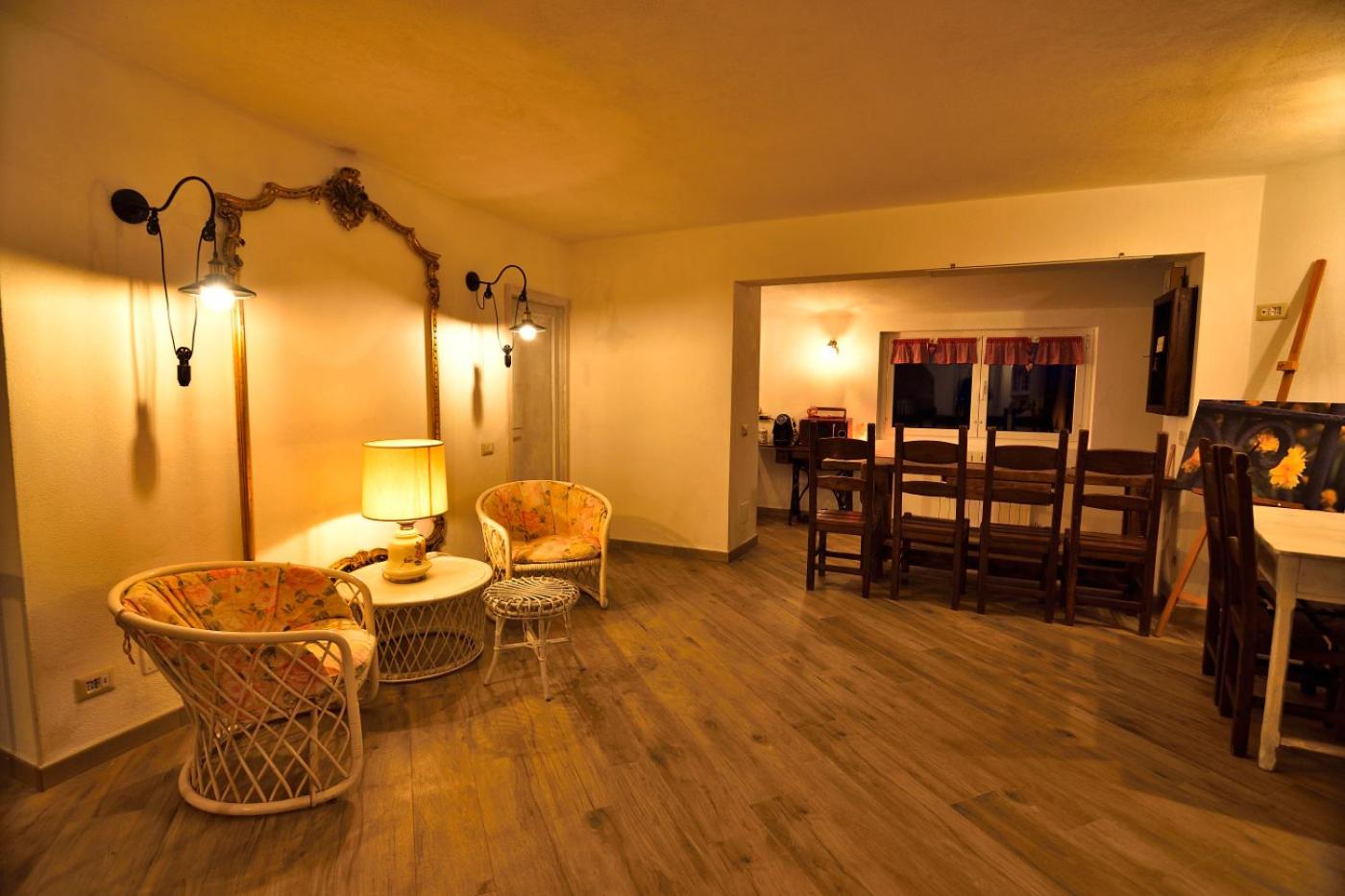 Large Double Room - Photo 16