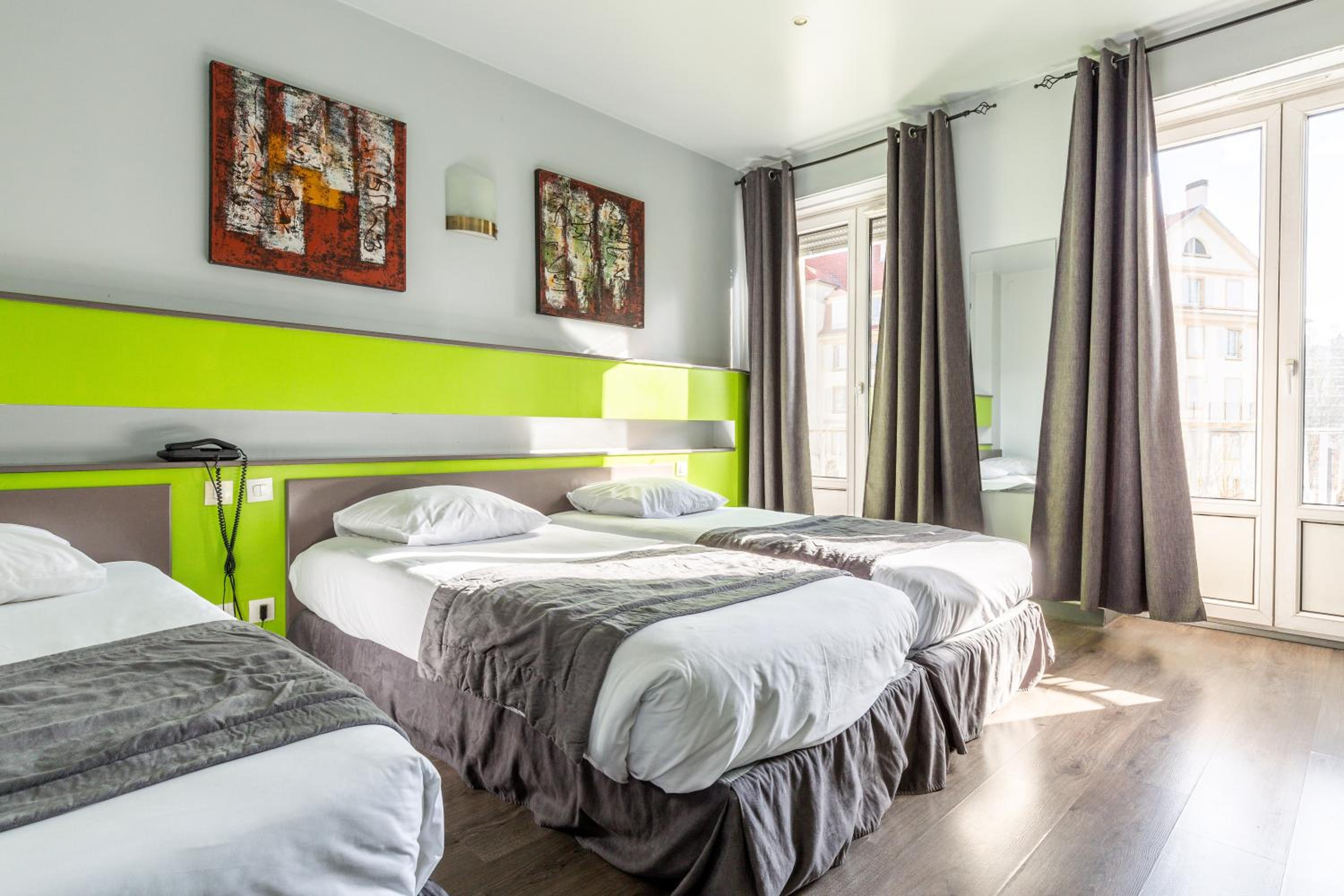 Triple Room - Photo 13