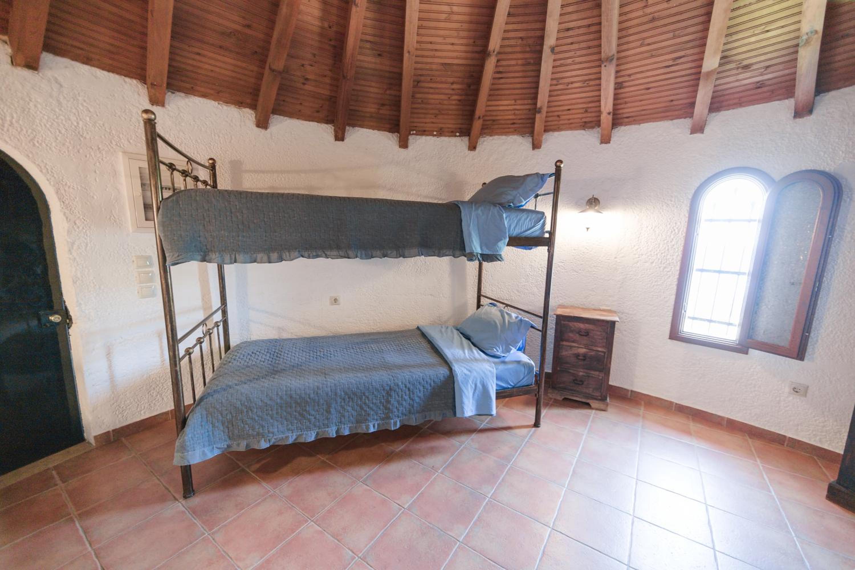 Superior Quadruple Room photo 2