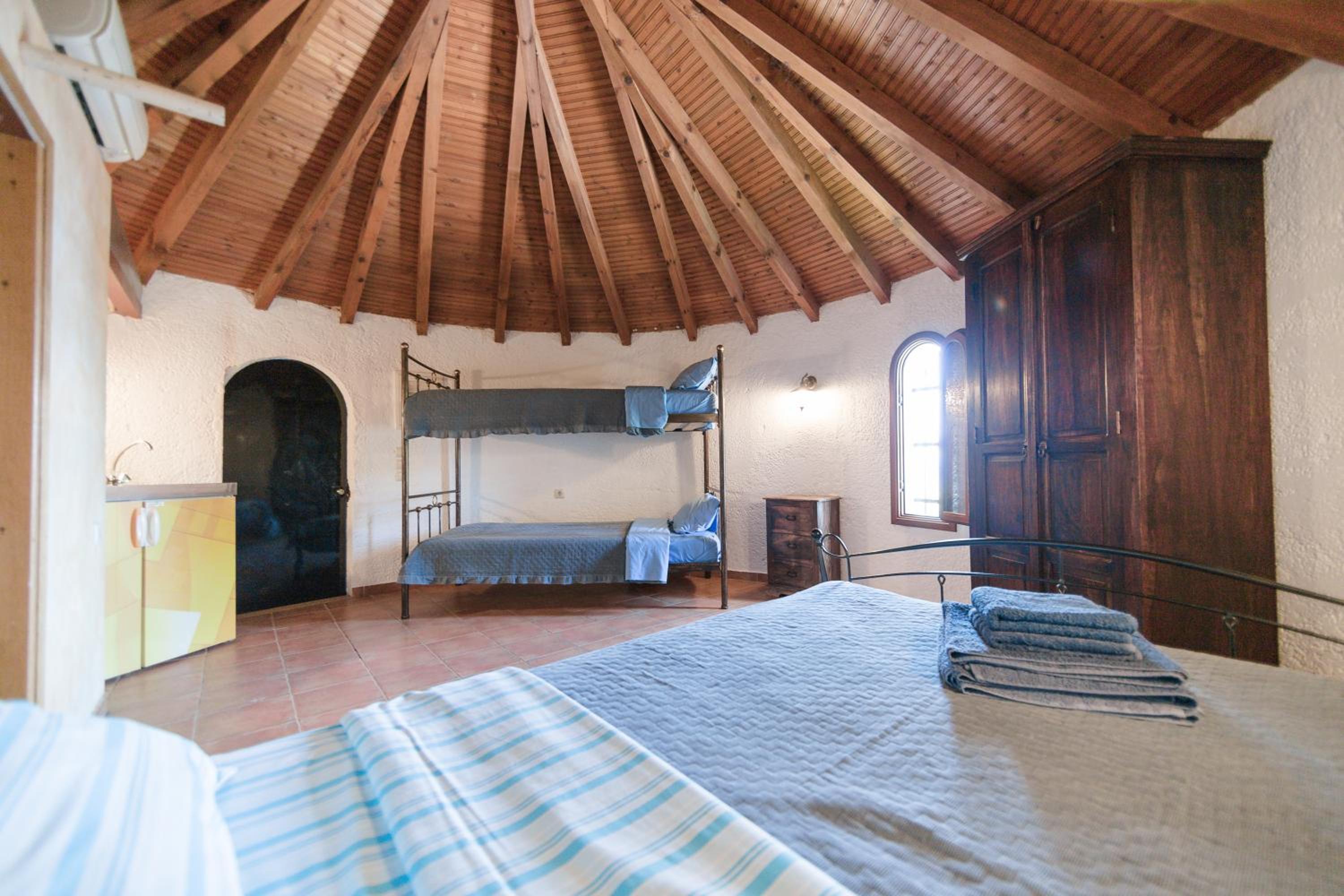 Superior Quadruple Room photo 1