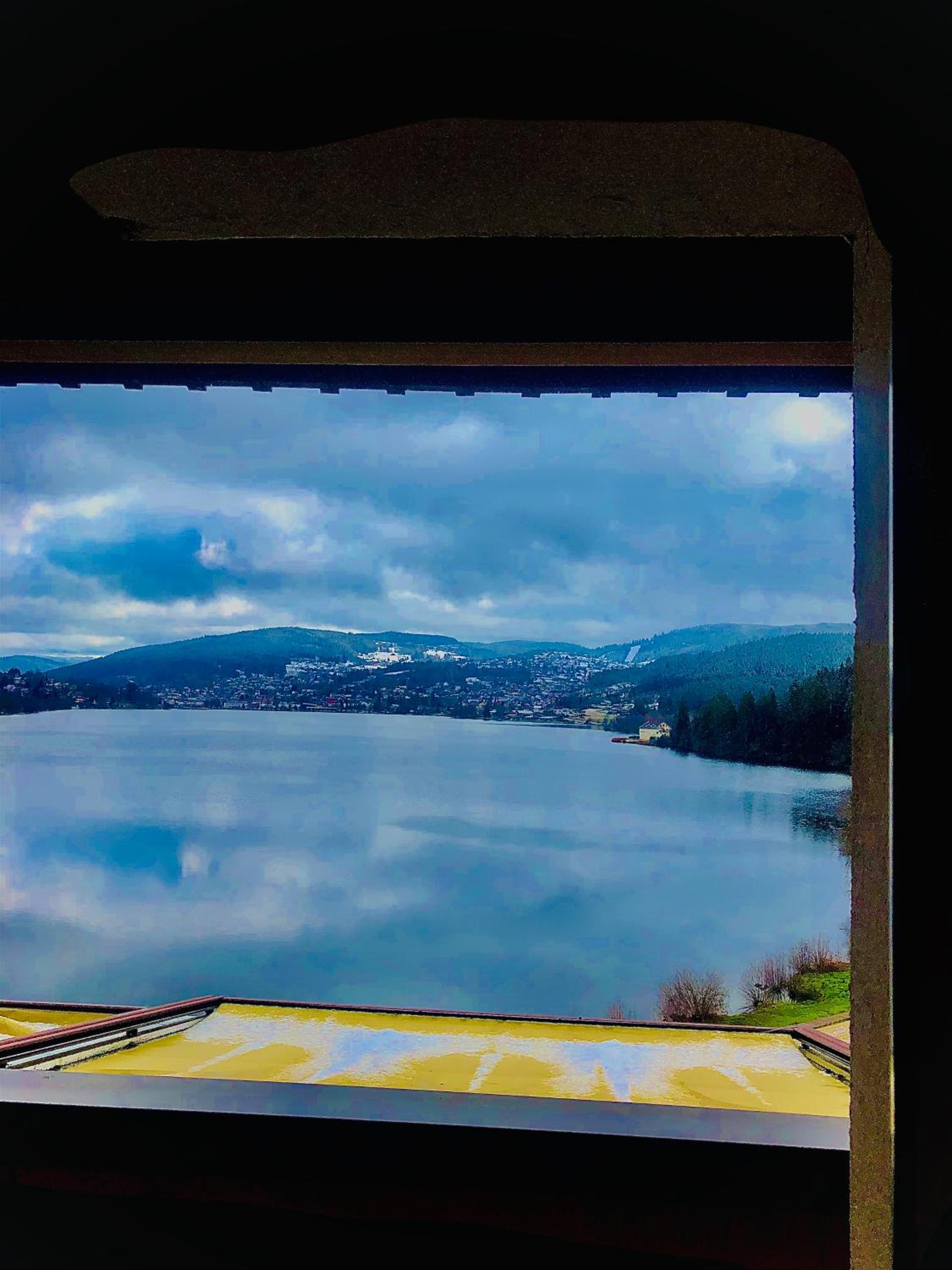 Double Room with Lake View - Photo 3