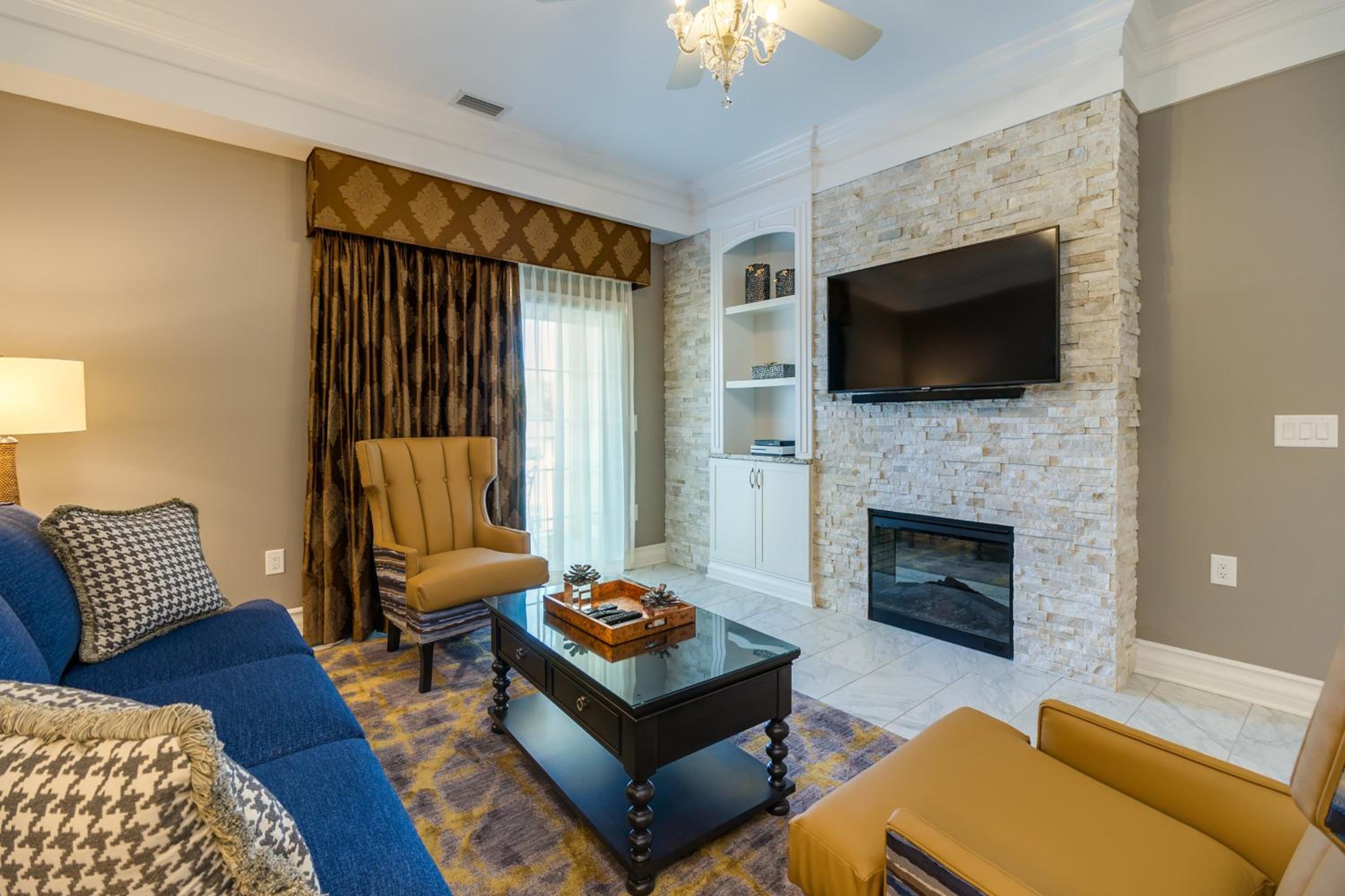 Two-Bedroom Signature Villa - Photo 2