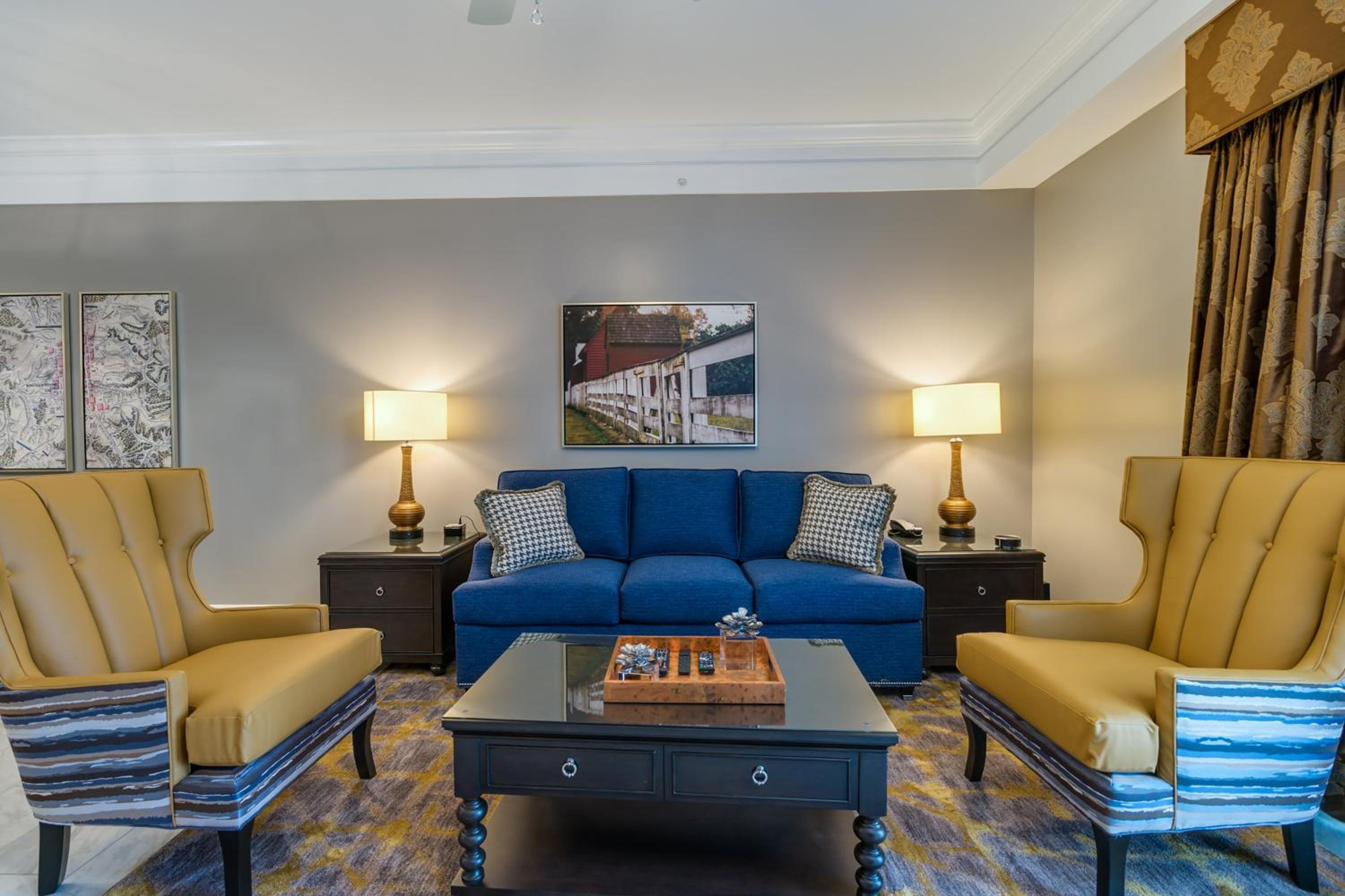 Two-Bedroom Signature Villa - Photo 3