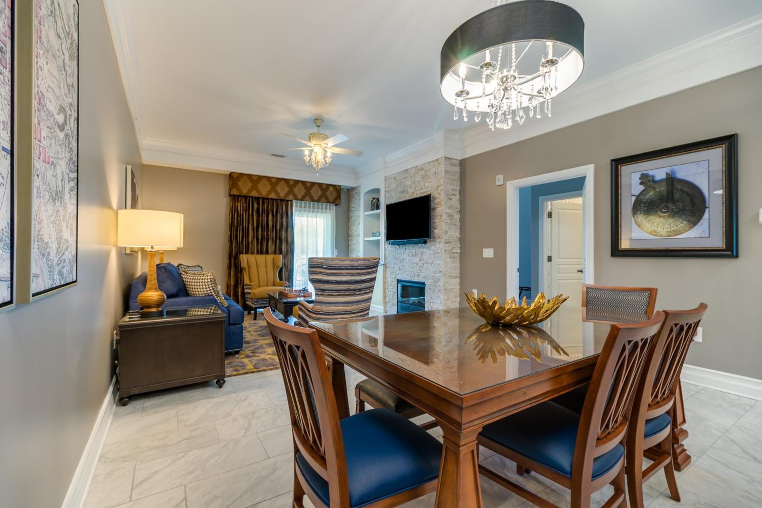 Two-Bedroom Signature Villa - Photo 1