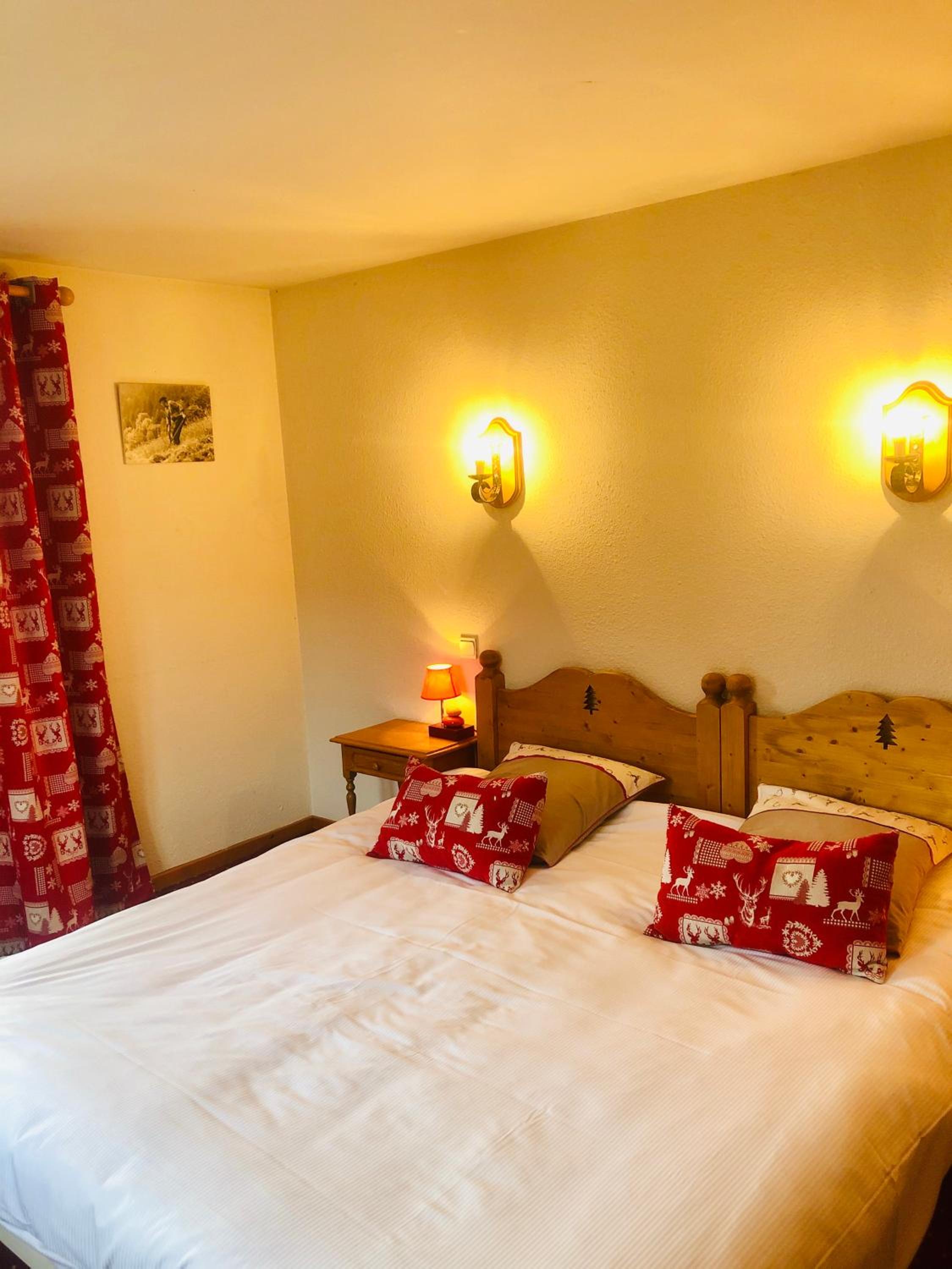 Double Room with Lake View - Photo 7