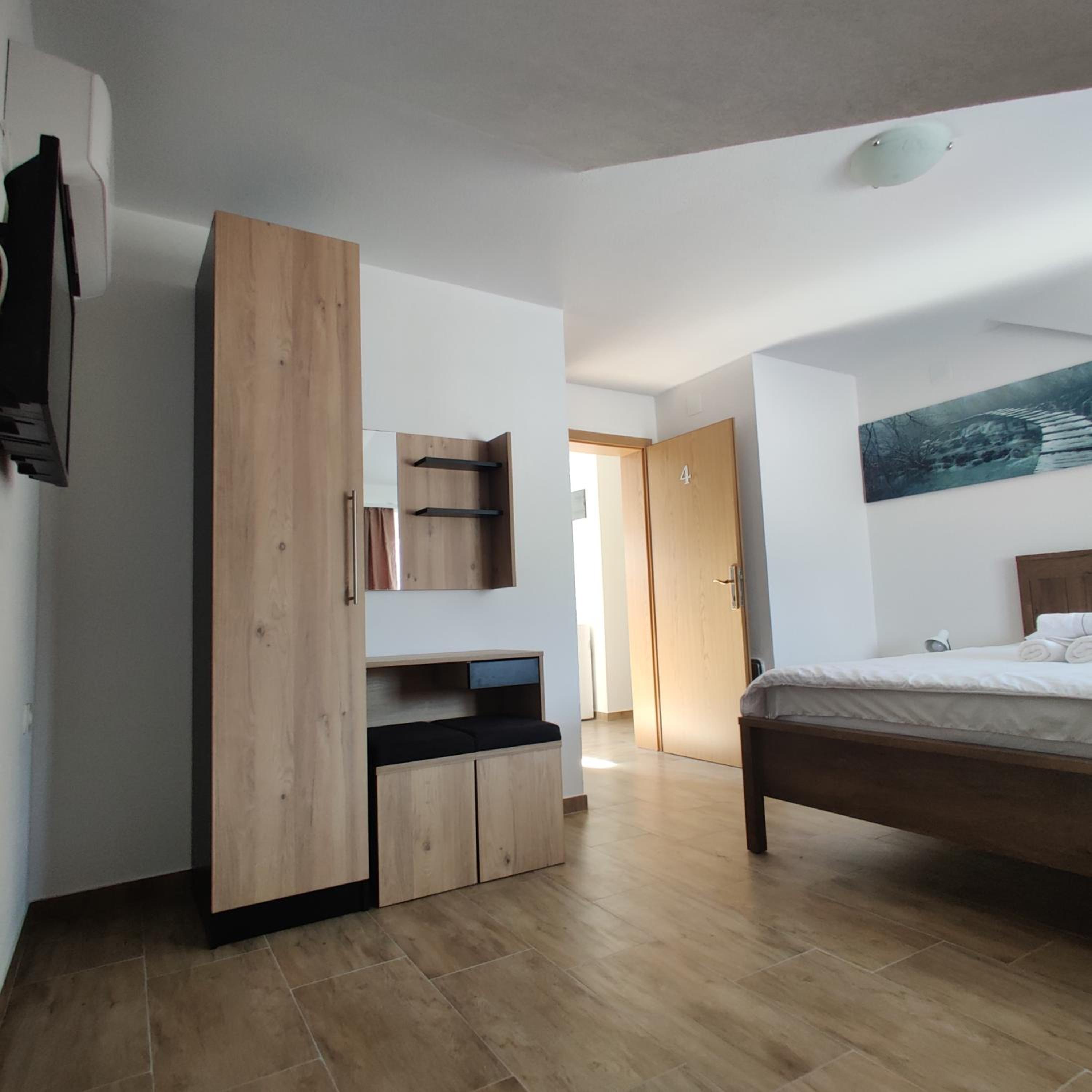 Superior Double Room - Photo 9