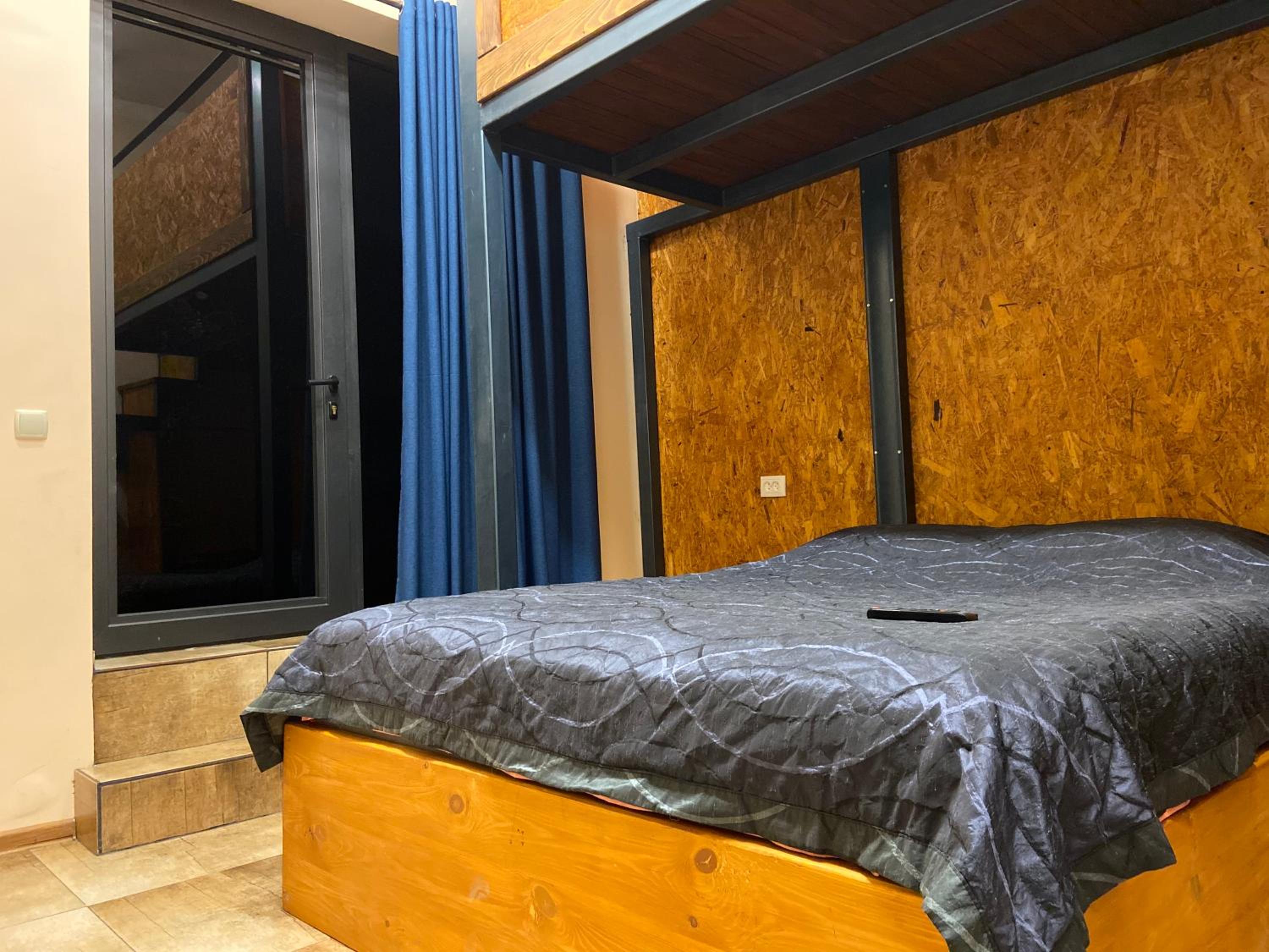 Deluxe Two-Bedroom Apartment with Garden View - Photo 20
