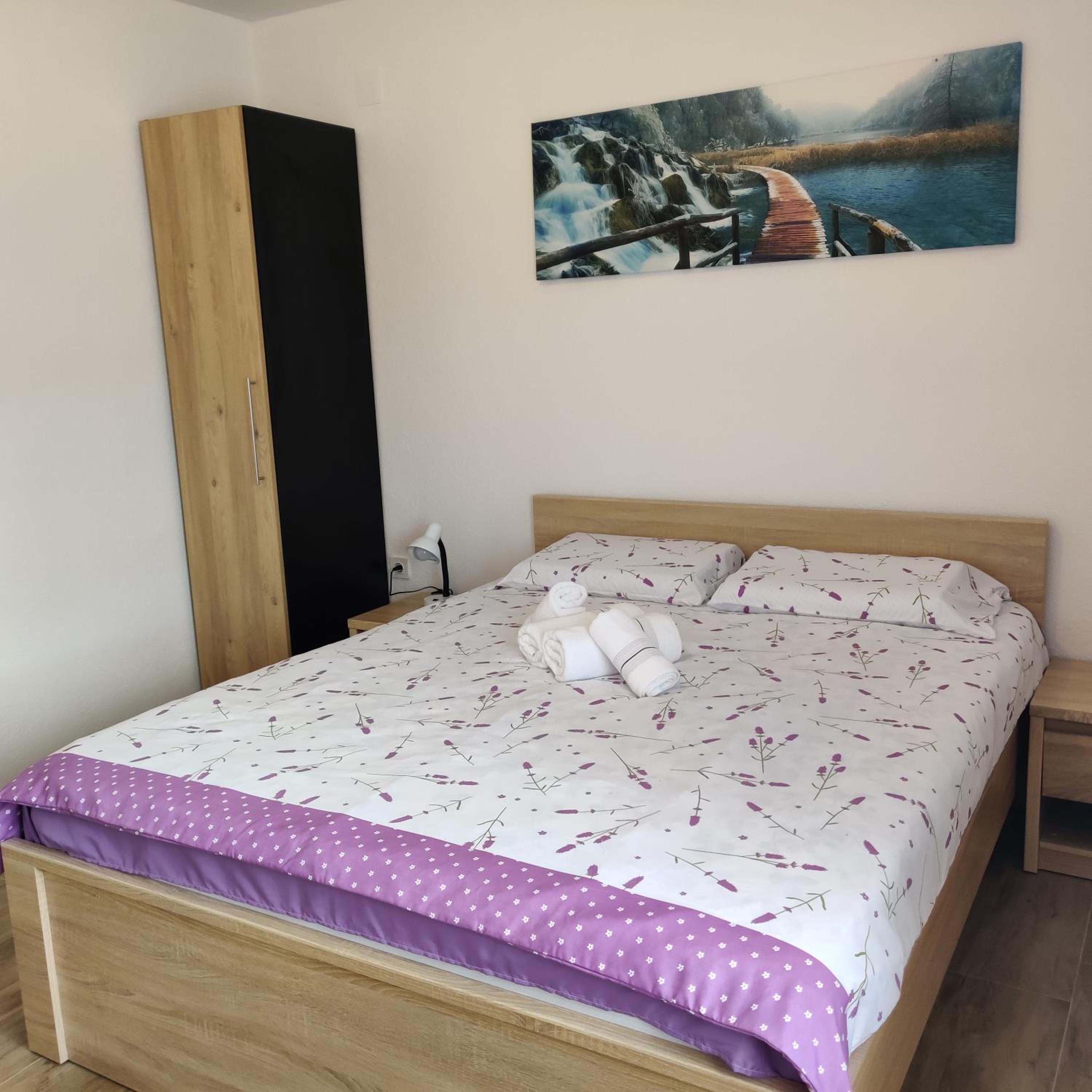 Economy Double Room - Photo 3