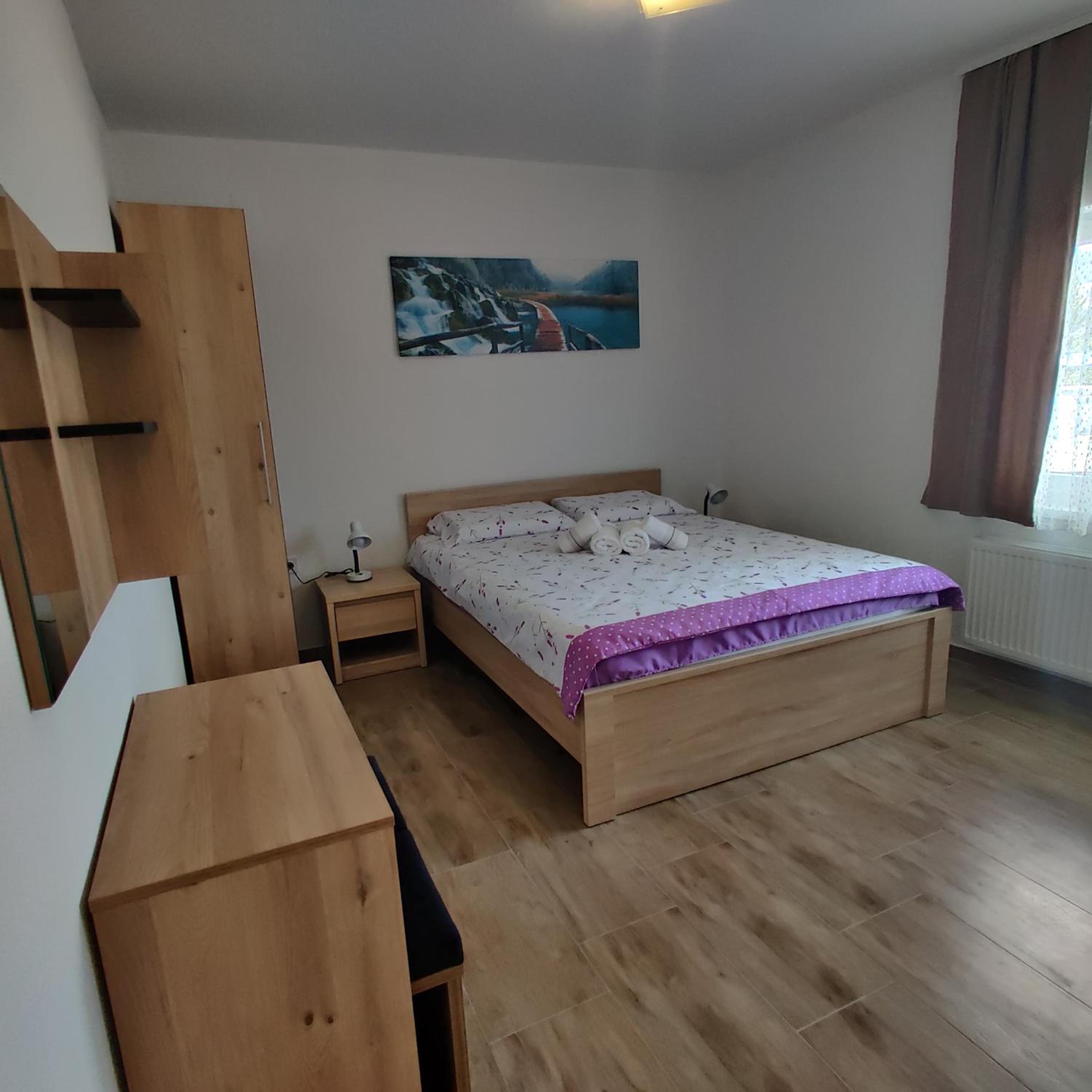 Economy Double Room - Photo 5