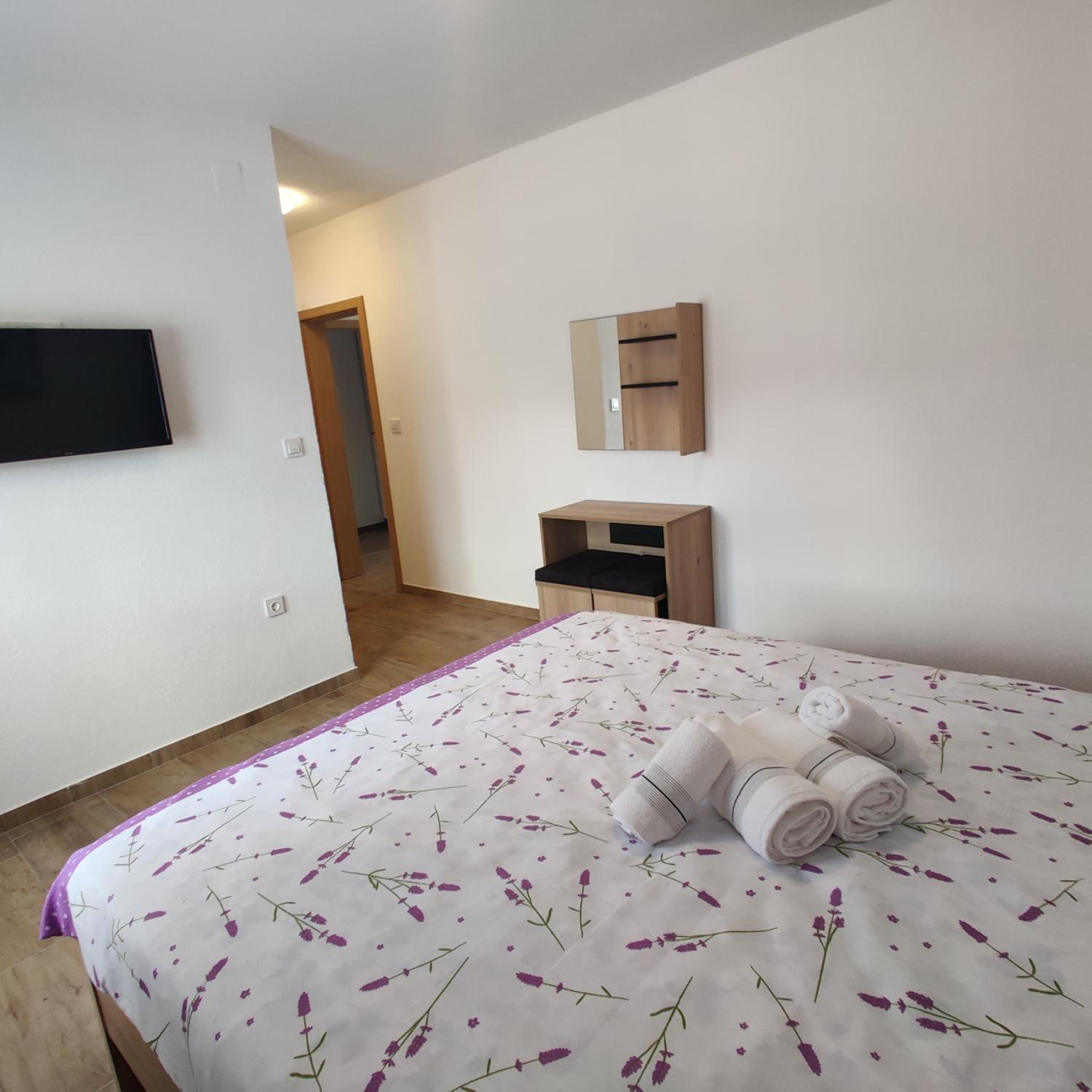 Economy Double Room - Photo 1