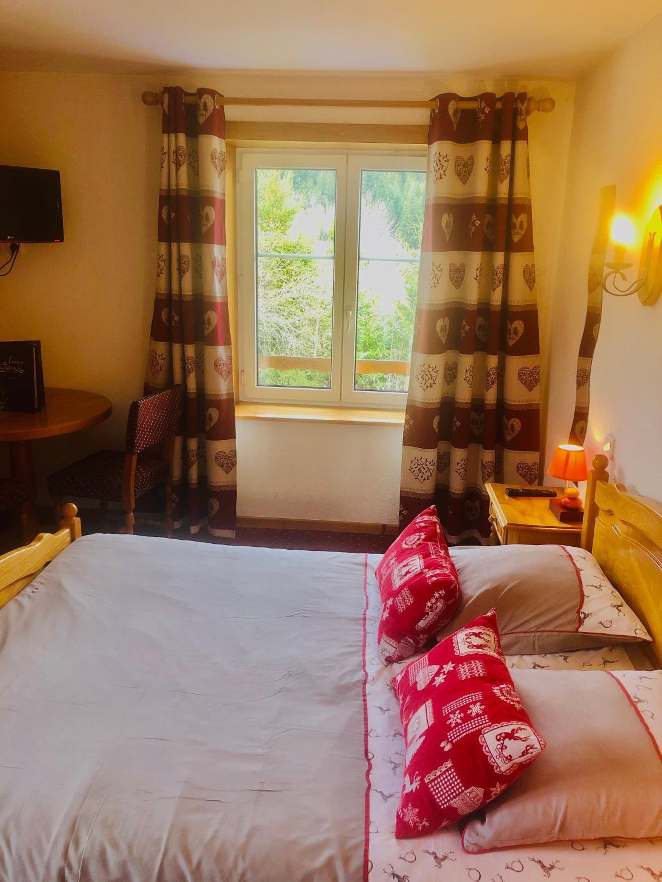 Triple Room with Forest View - Photo 1