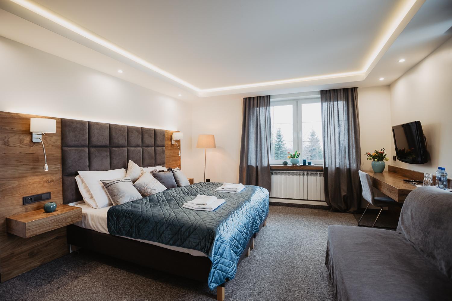 Double Room with Balcony - Photo 2