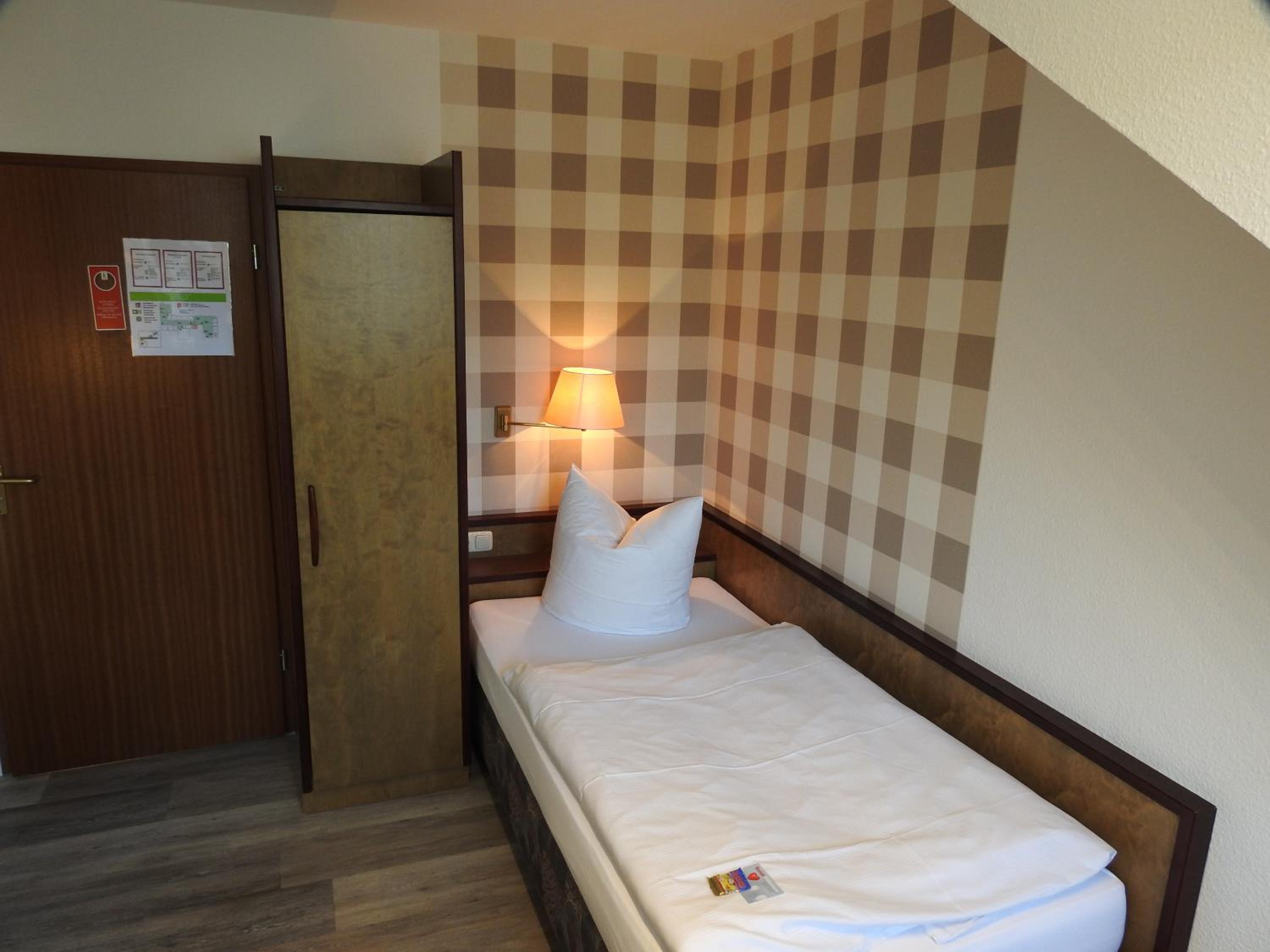 Standard Single Room photo 3
