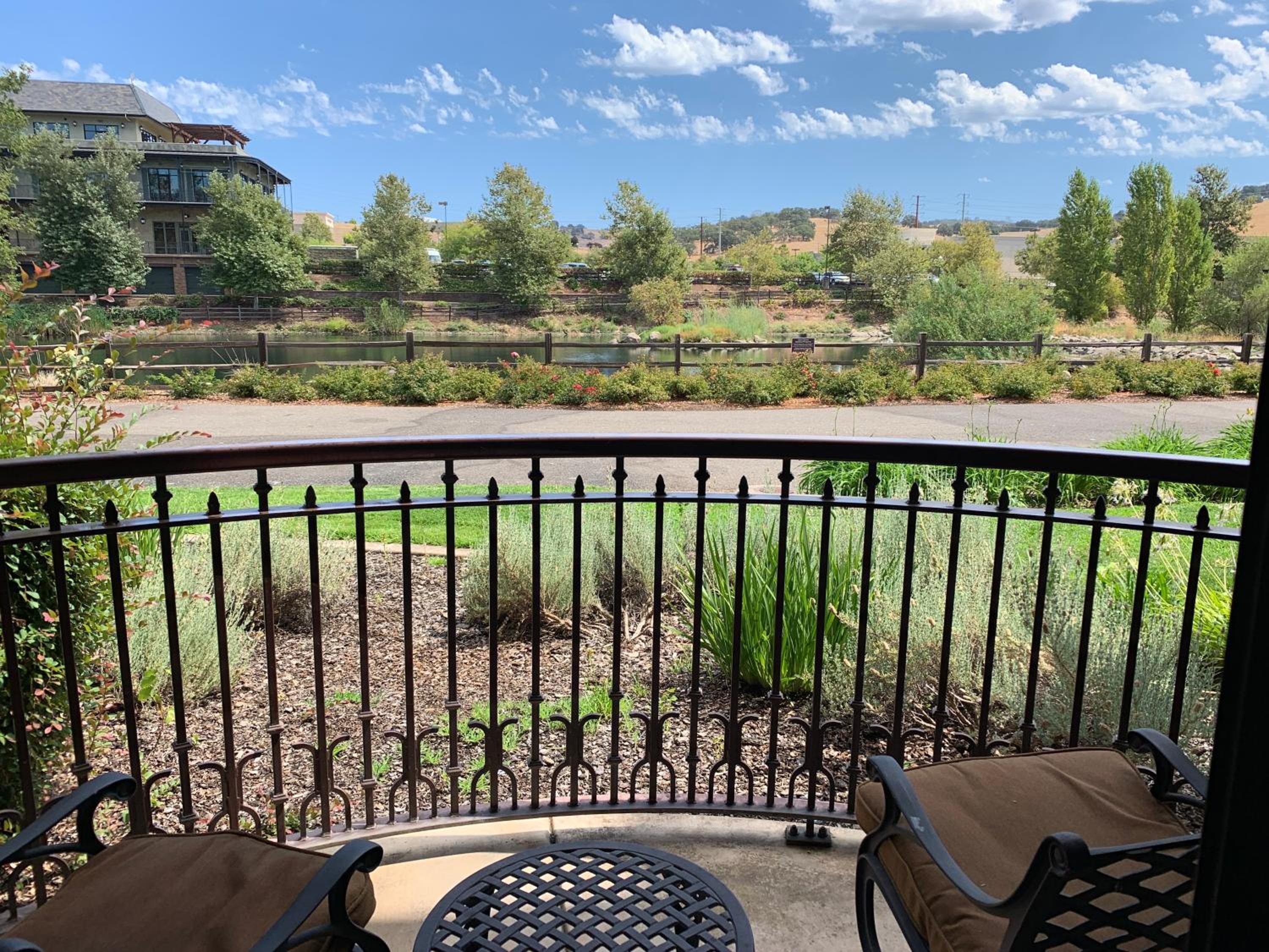 King Suite with Lake View - Photo 1