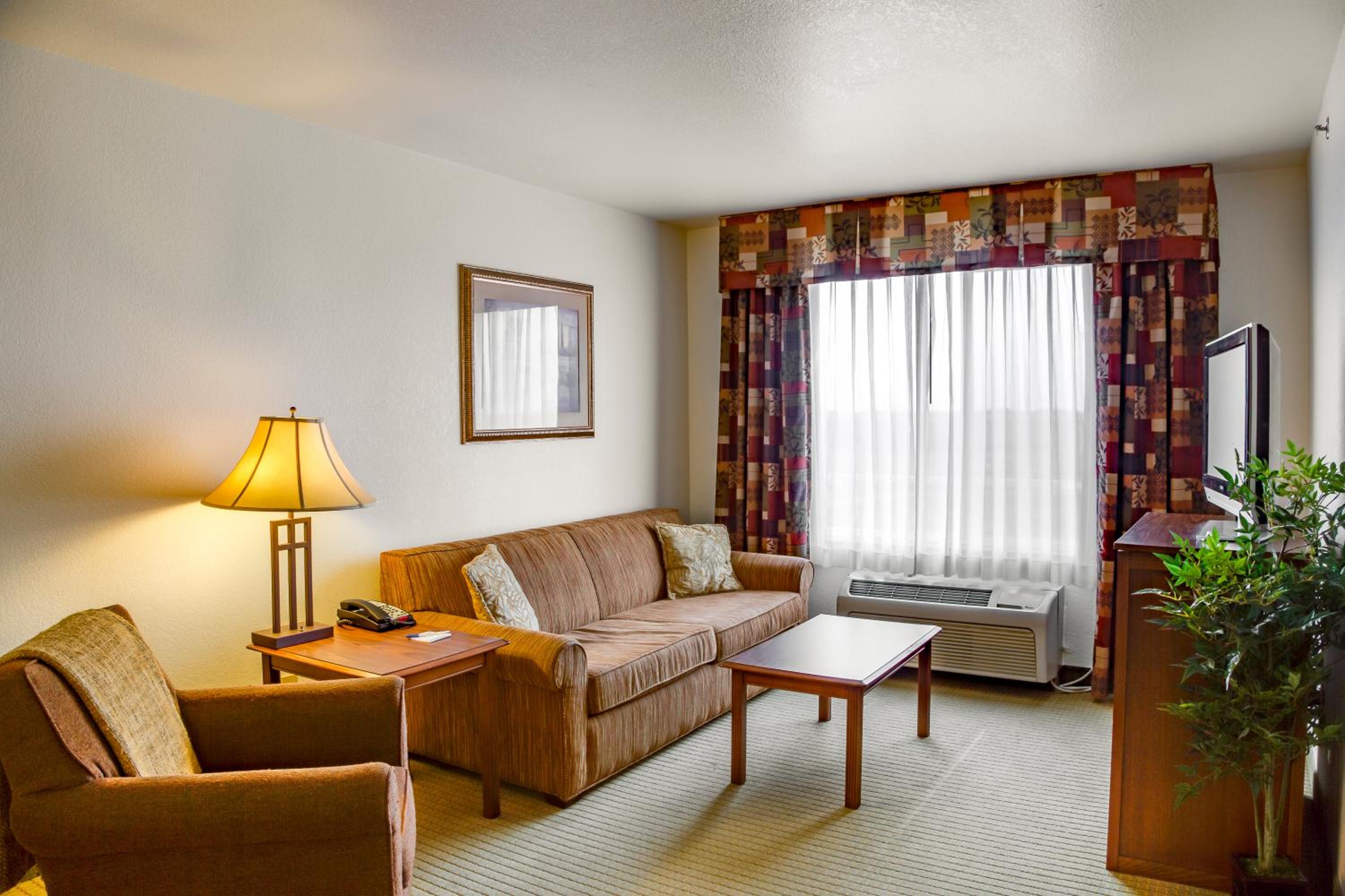 Queen Suite - Photo 5