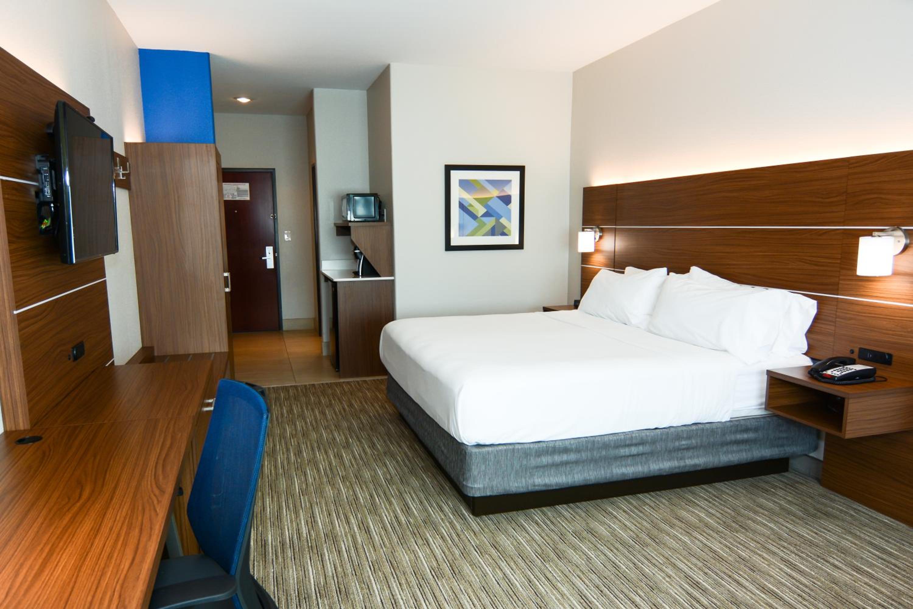 Standard King Room - Photo 1