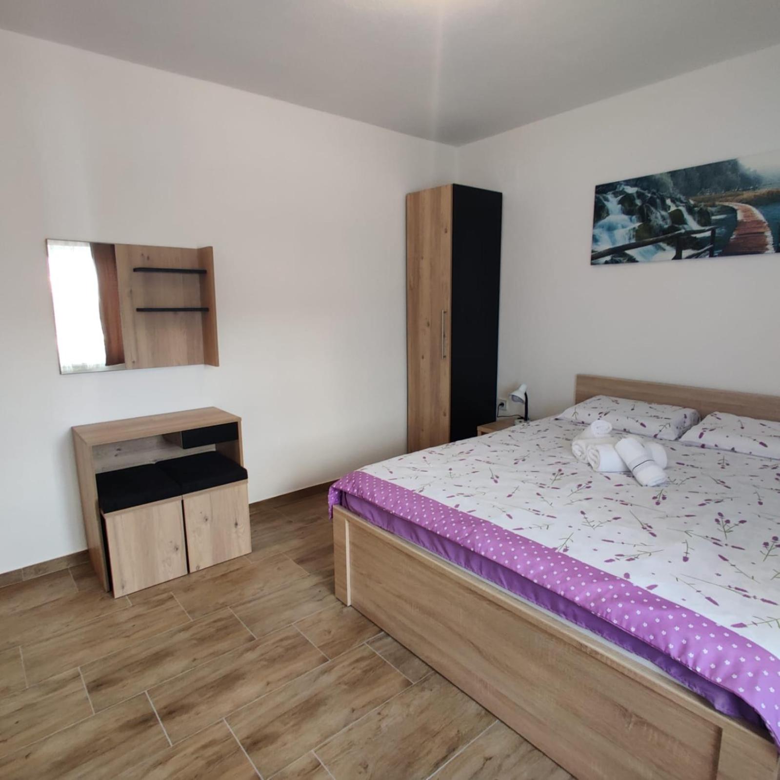 Economy Double Room - Photo 2