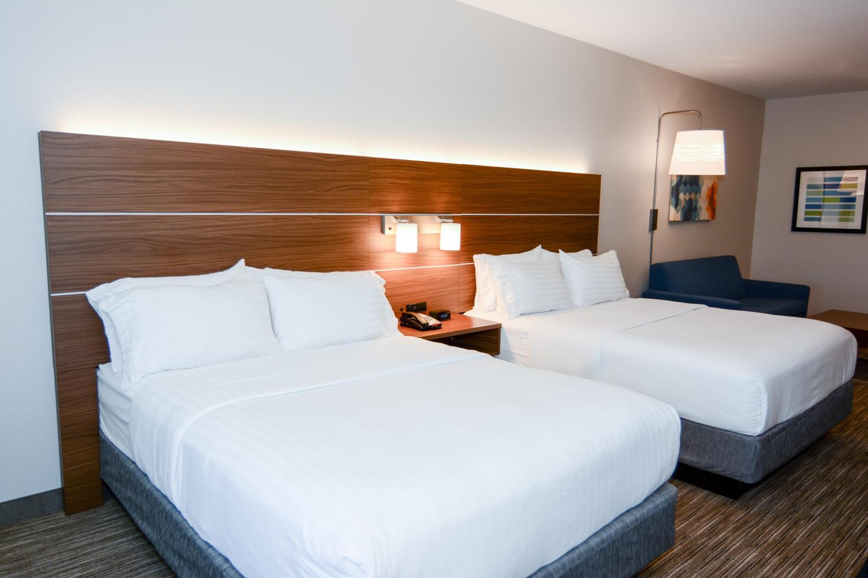Suite with Two Beds - Non-Smoking - Photo 3