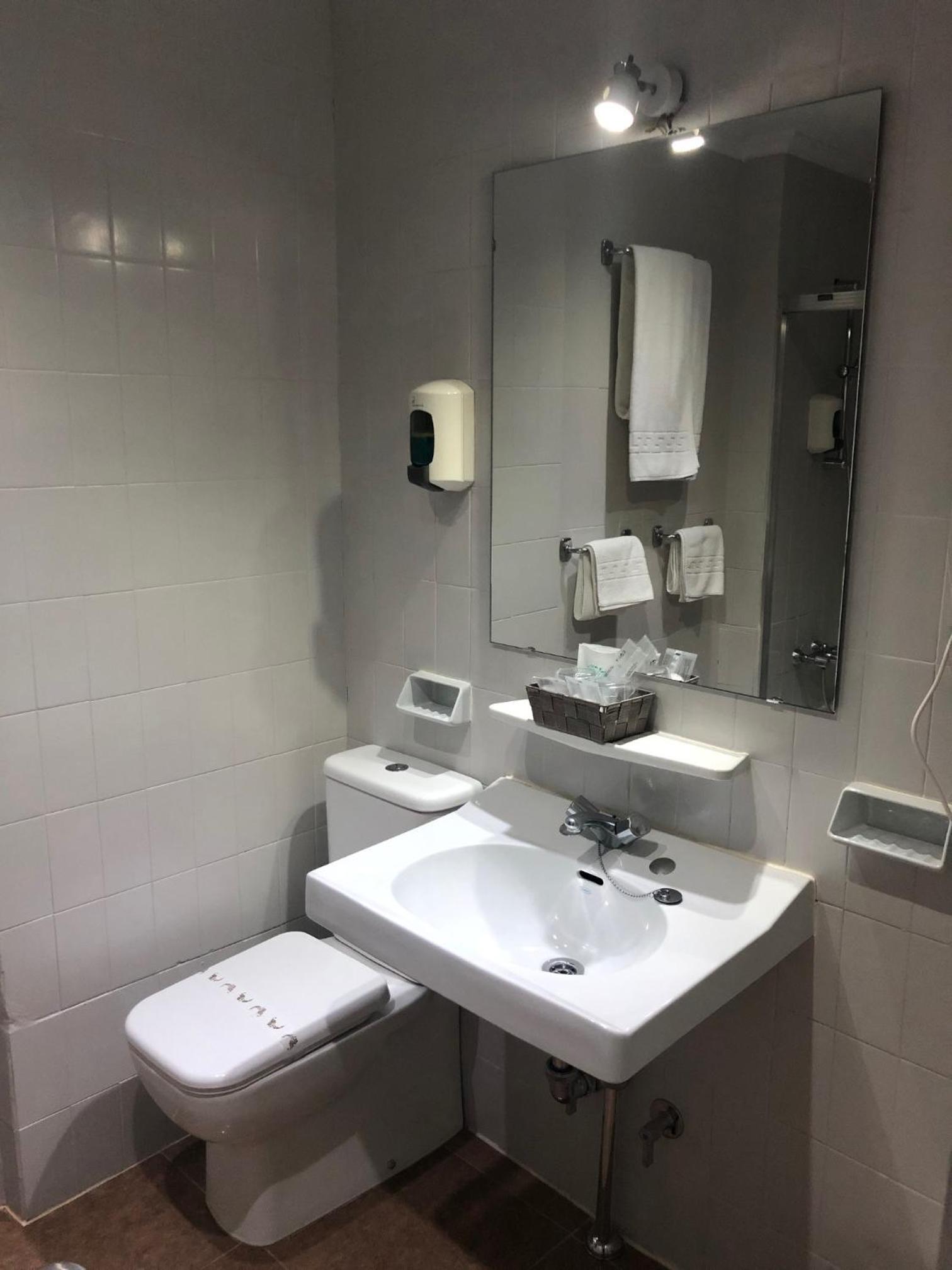 Single Room photo 3