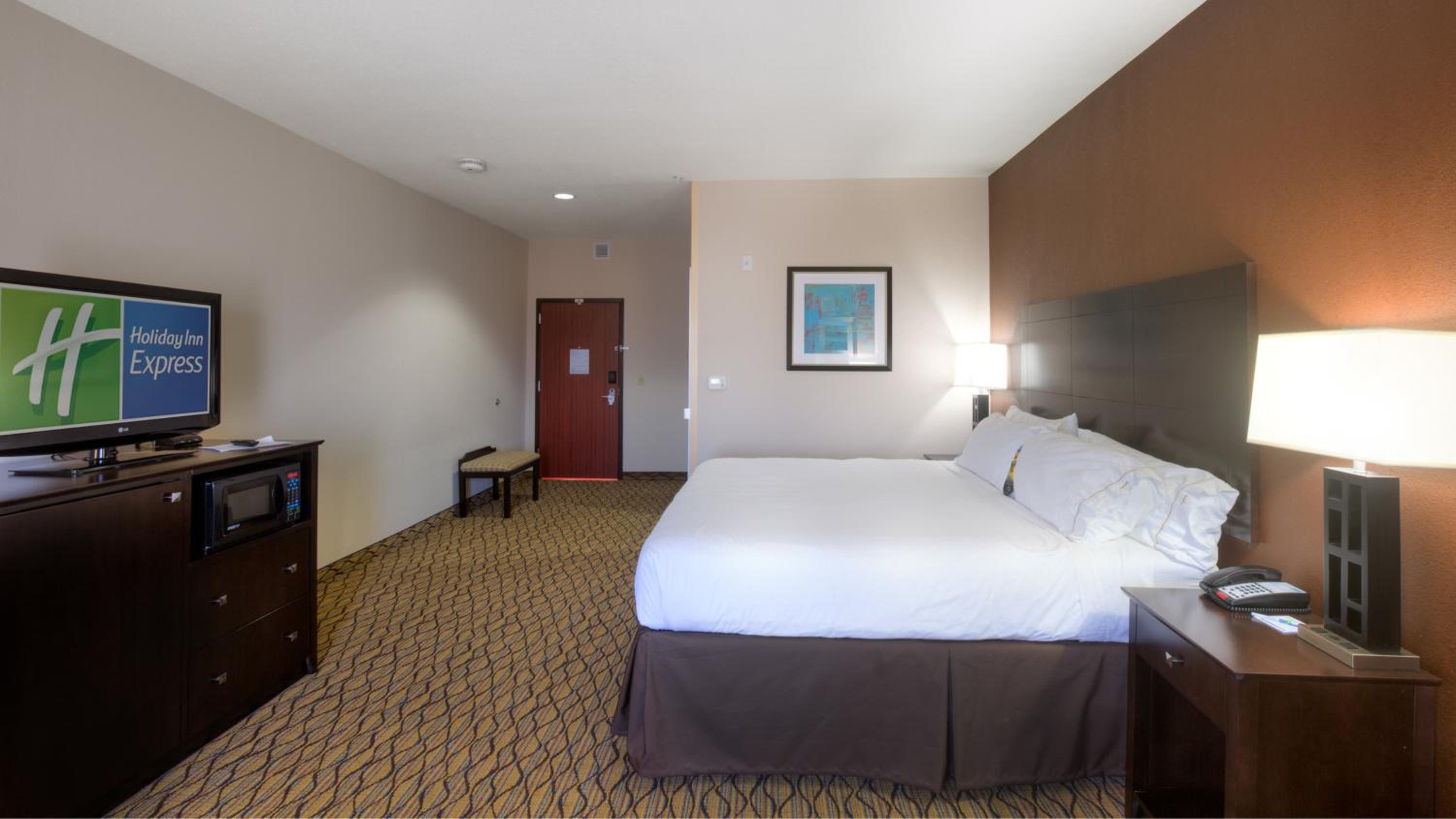 Standard King Room photo 2