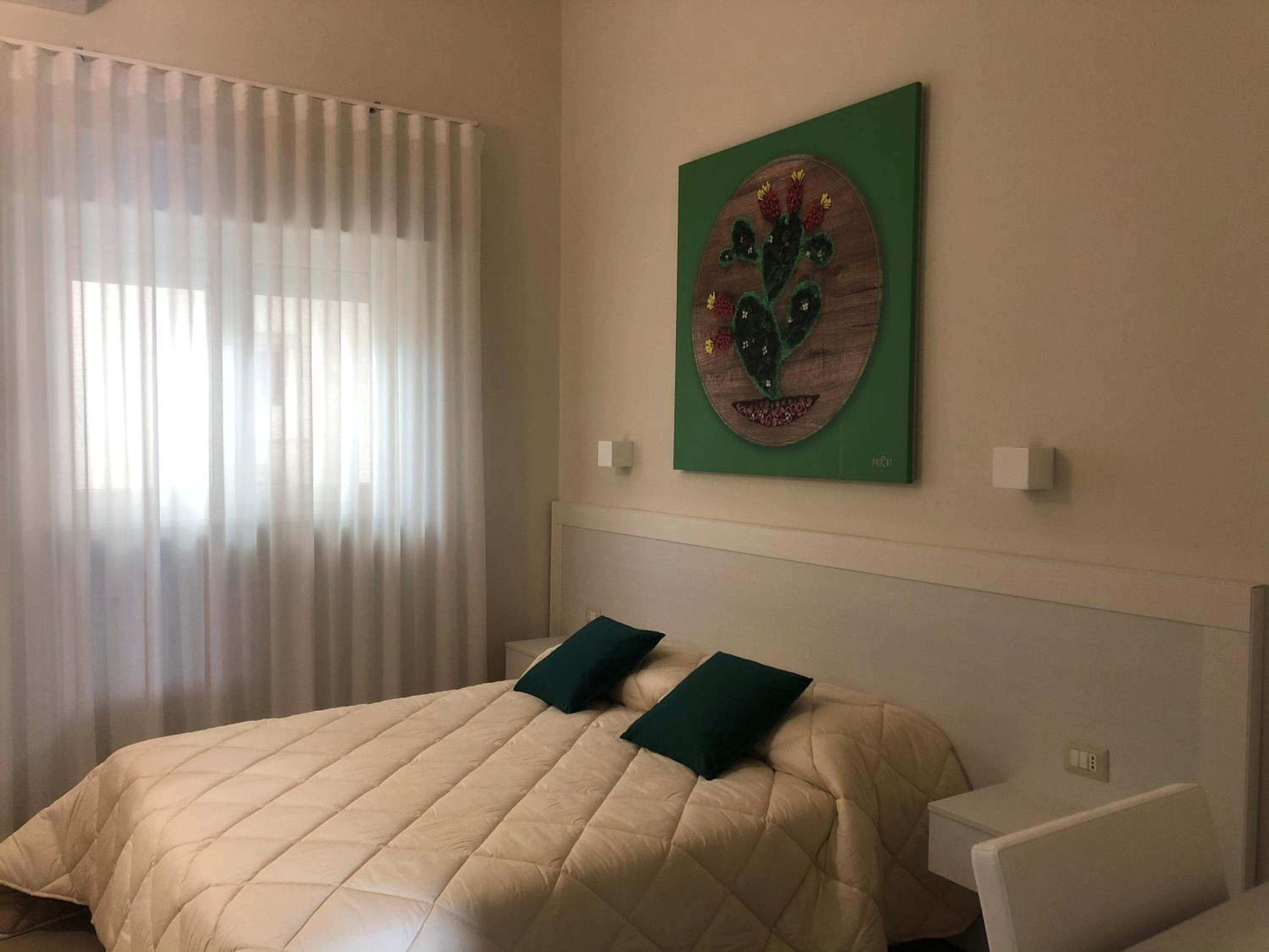 Double Room with Shared Bathroom photo 1