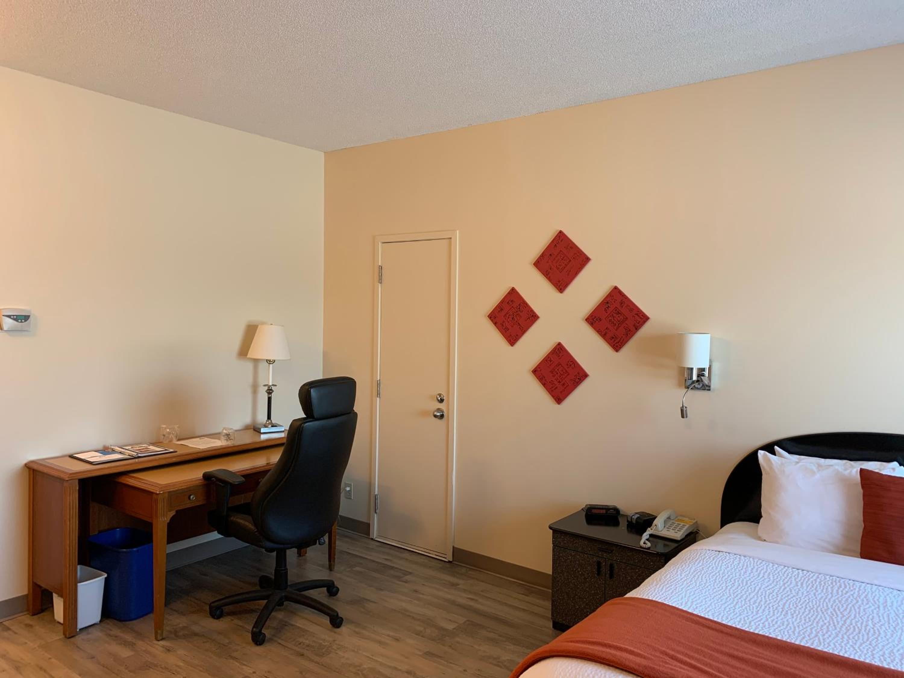 Executive Queen Room - Non-Smoking - Photo 3