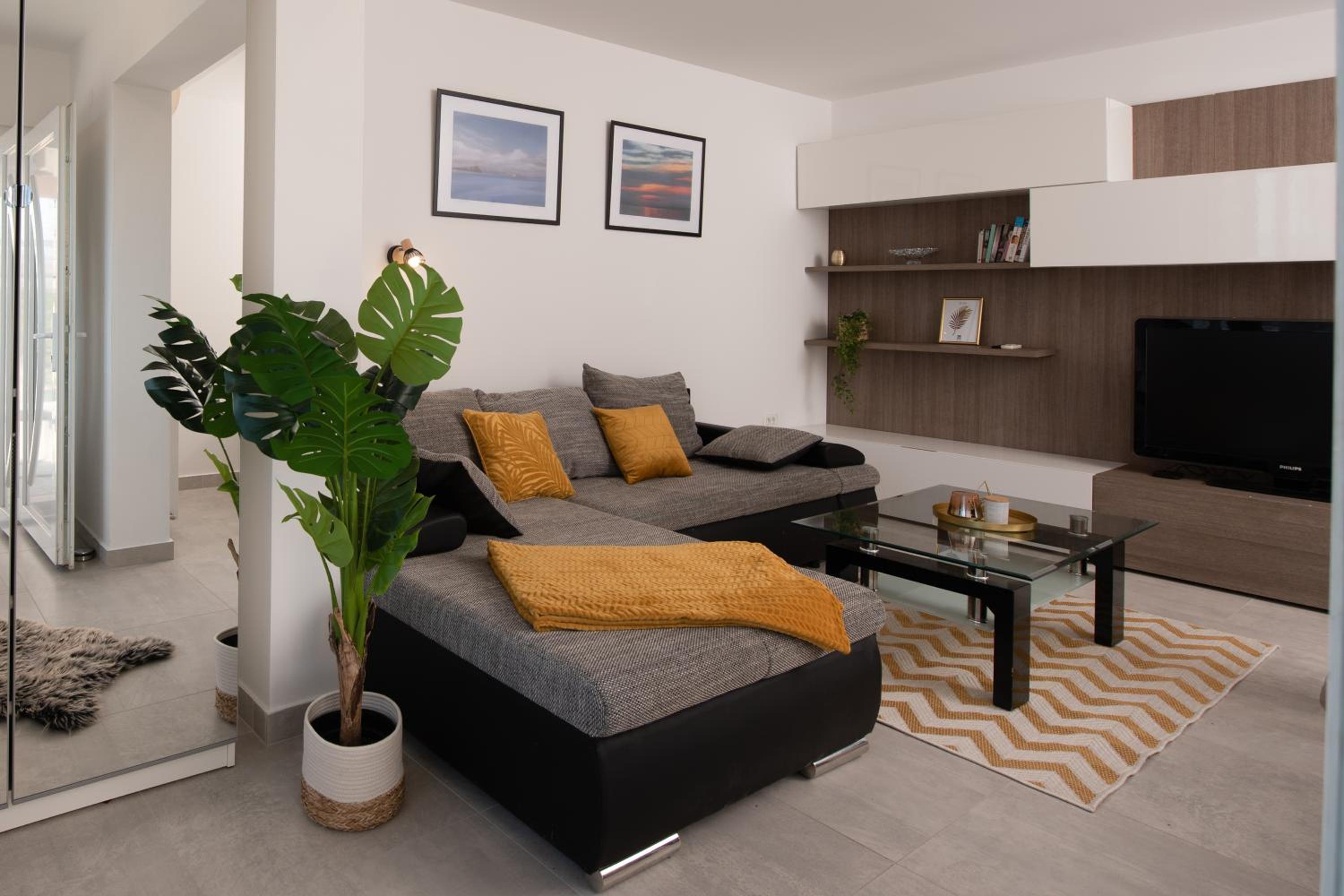 Apartment with Sea View