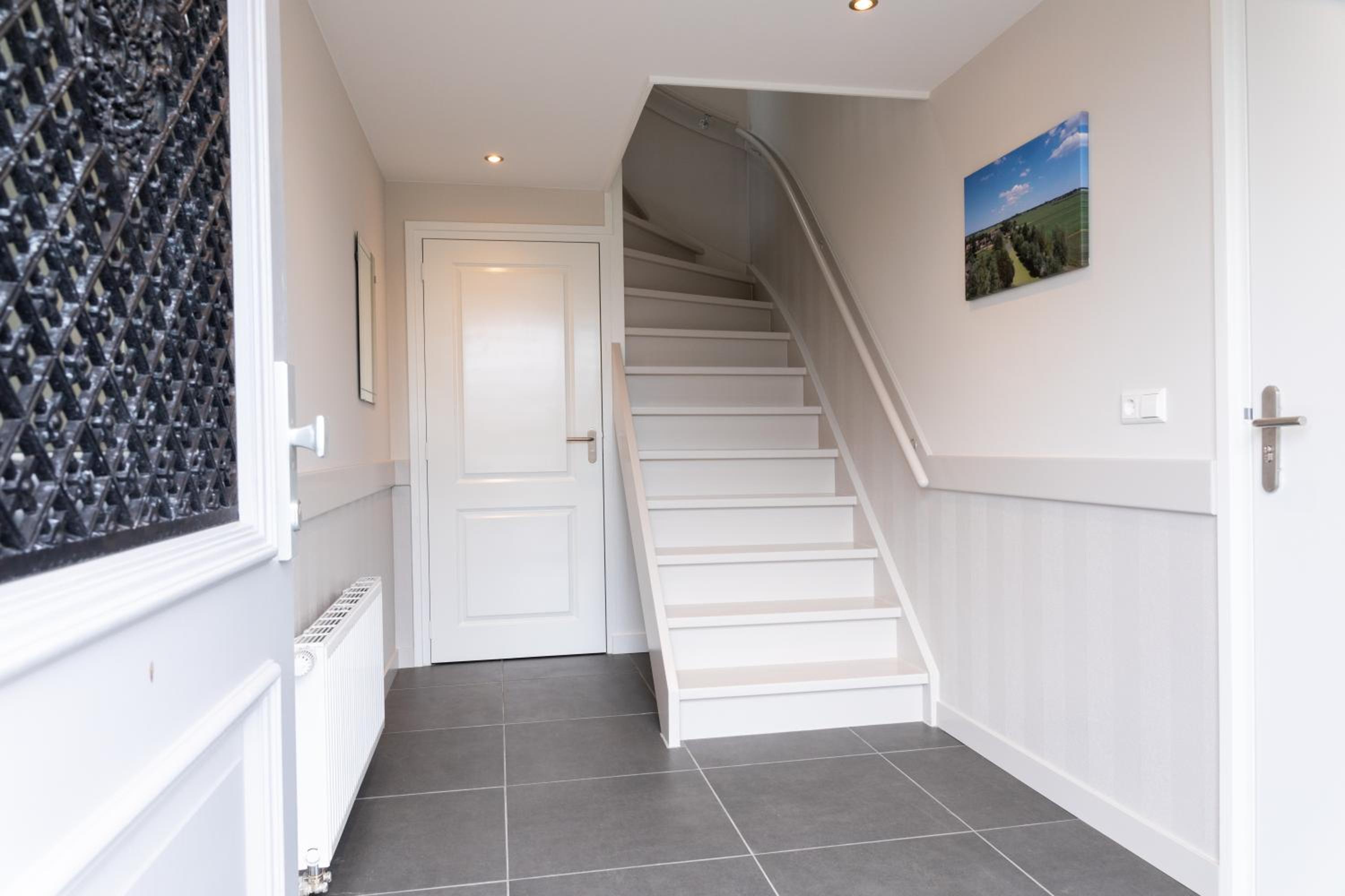 Three-Bedroom House photo 2