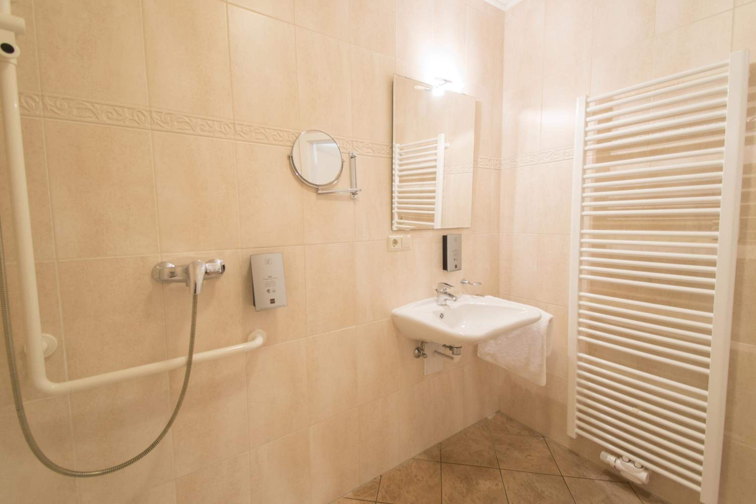 Single Room photo 3