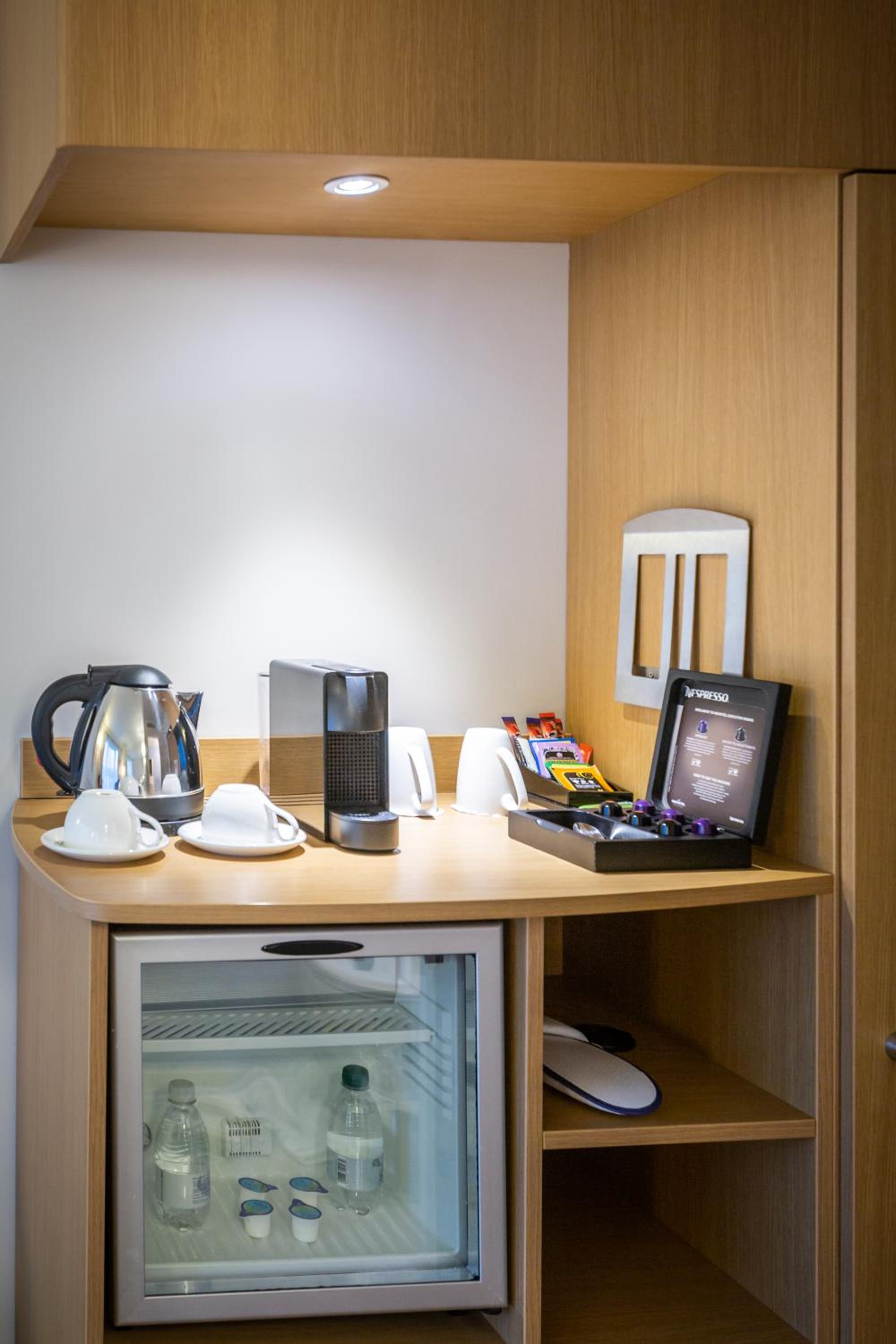 Executive Room - Photo 2