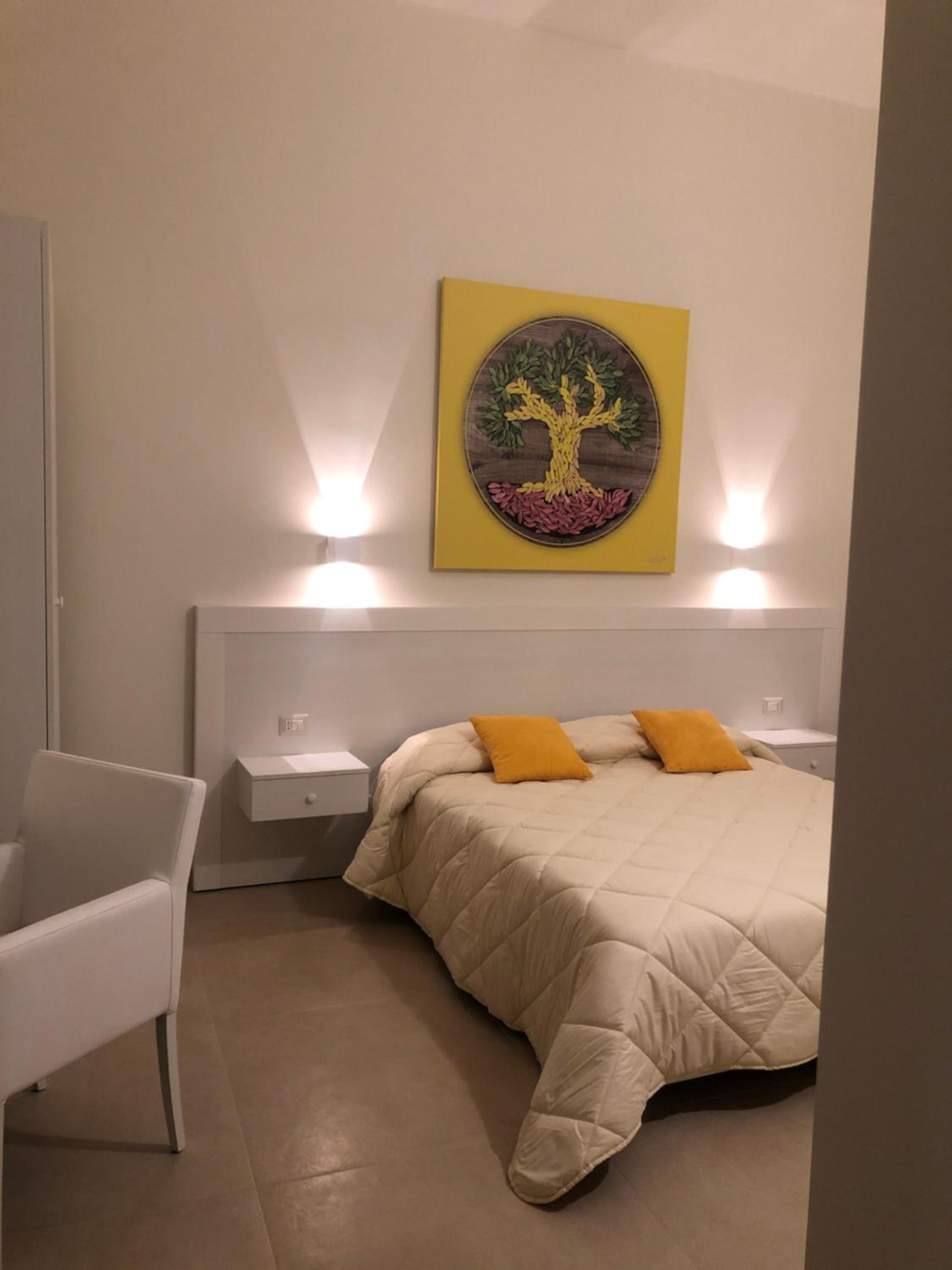Large Double Room photo 1