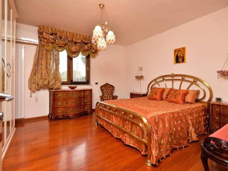 Suite with Spa Bath