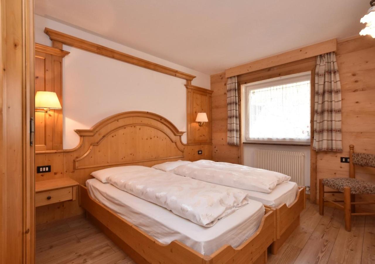 One-Bedroom Apartment with Balcony photo 3