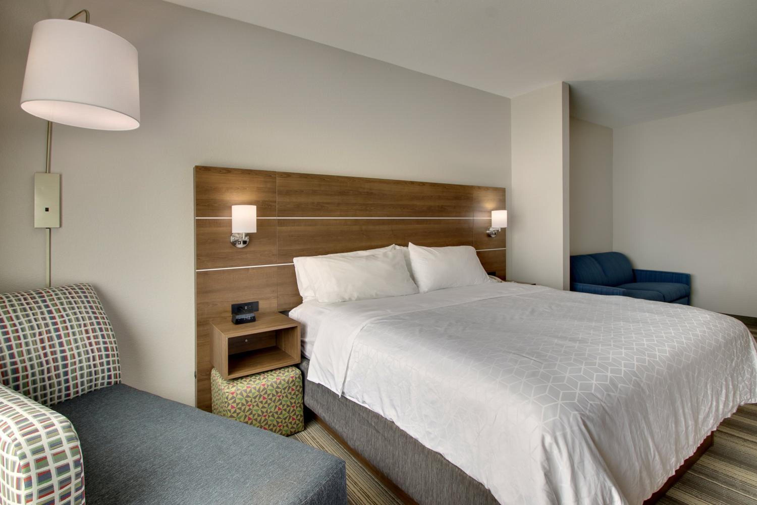 King Suite - Photo 1