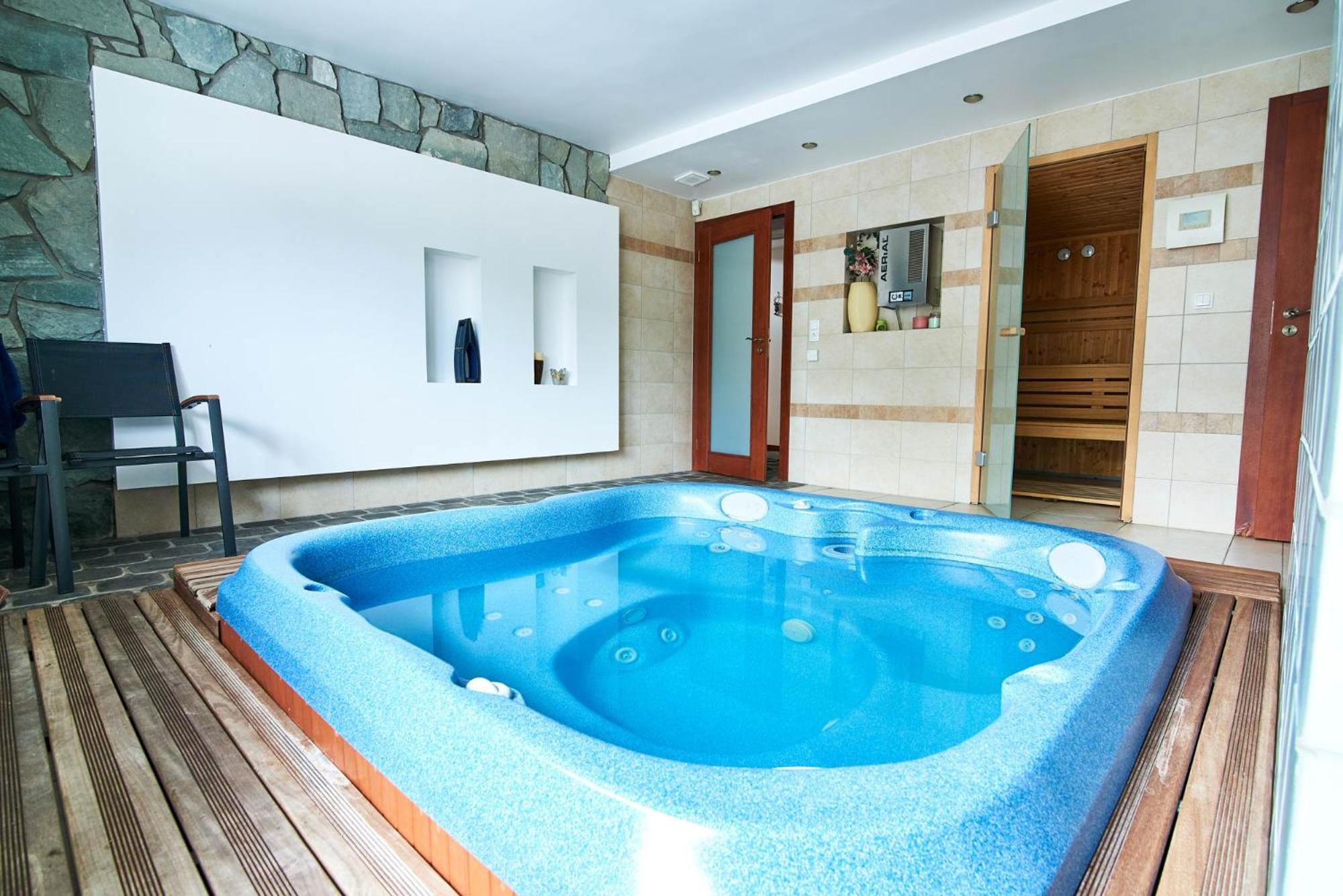 Villa photo 3