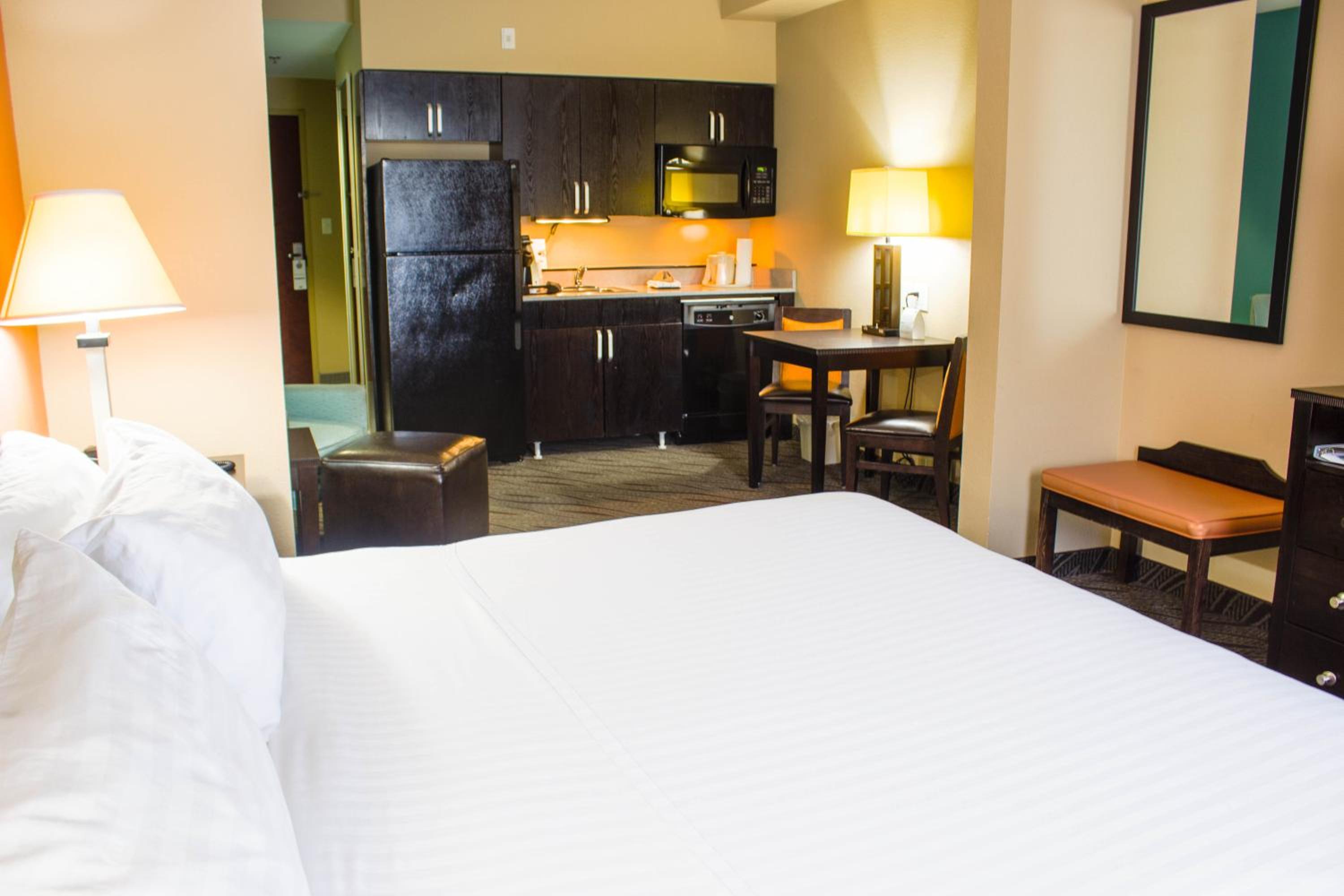 King Suite - Photo 3