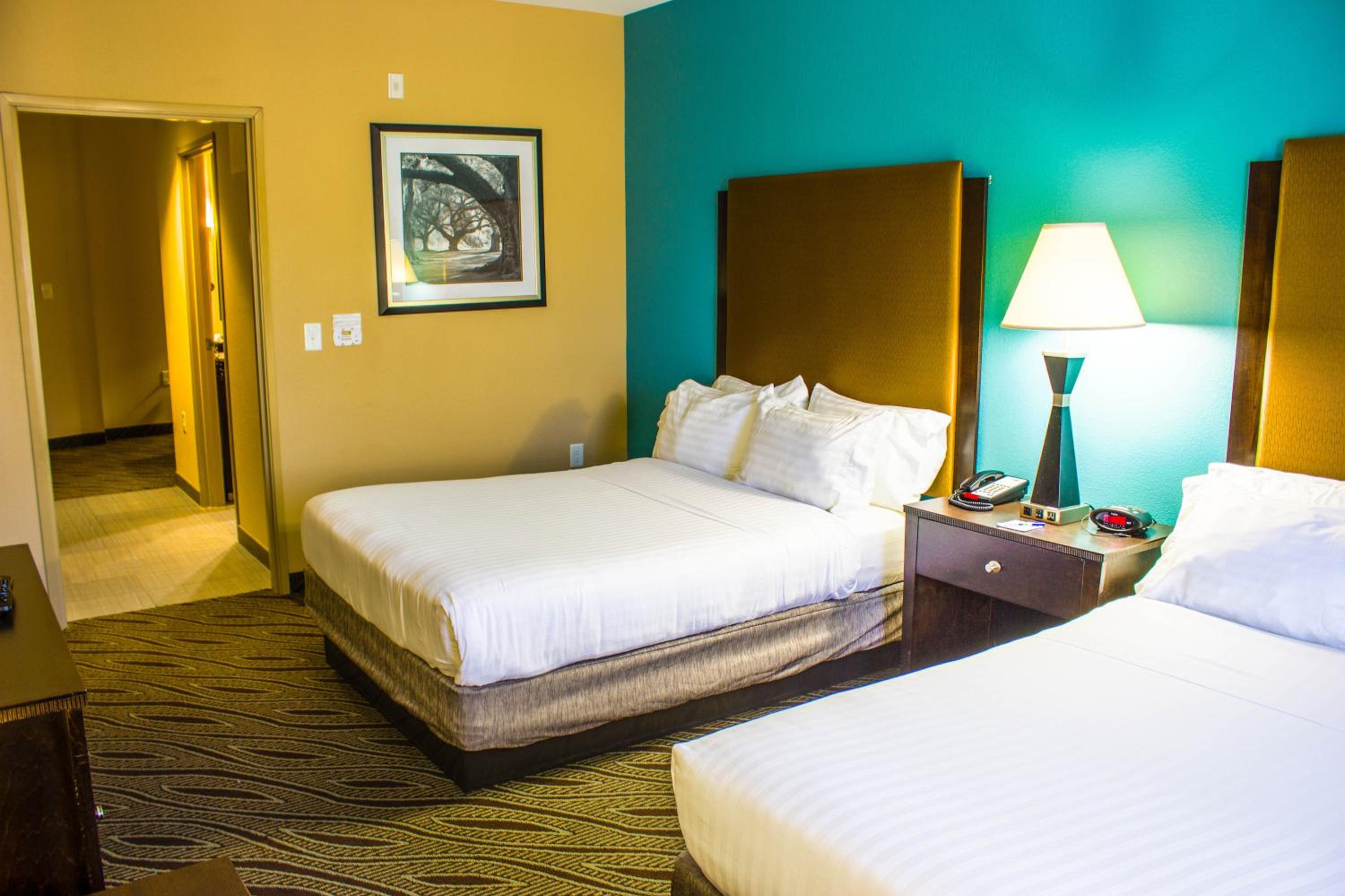 Standard Queen Room with Two Queen Beds - Photo 1