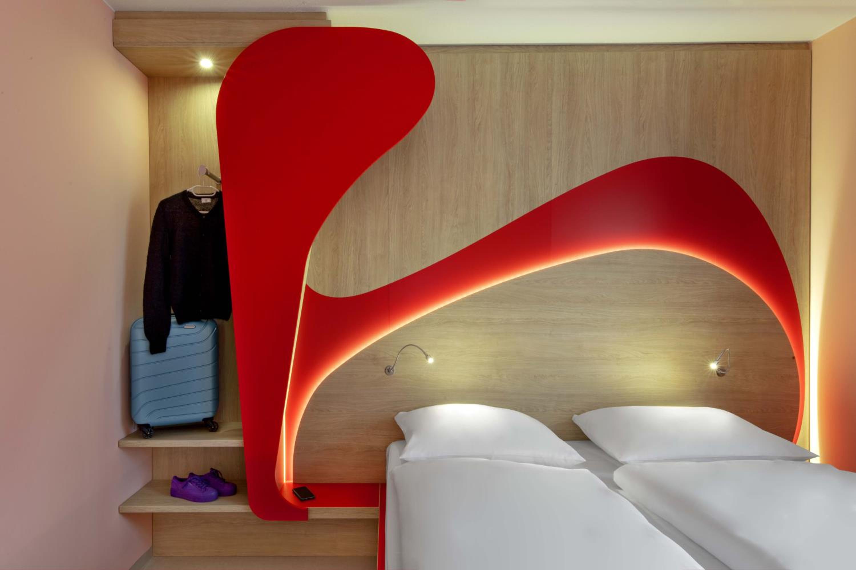 Design Room - Photo 2