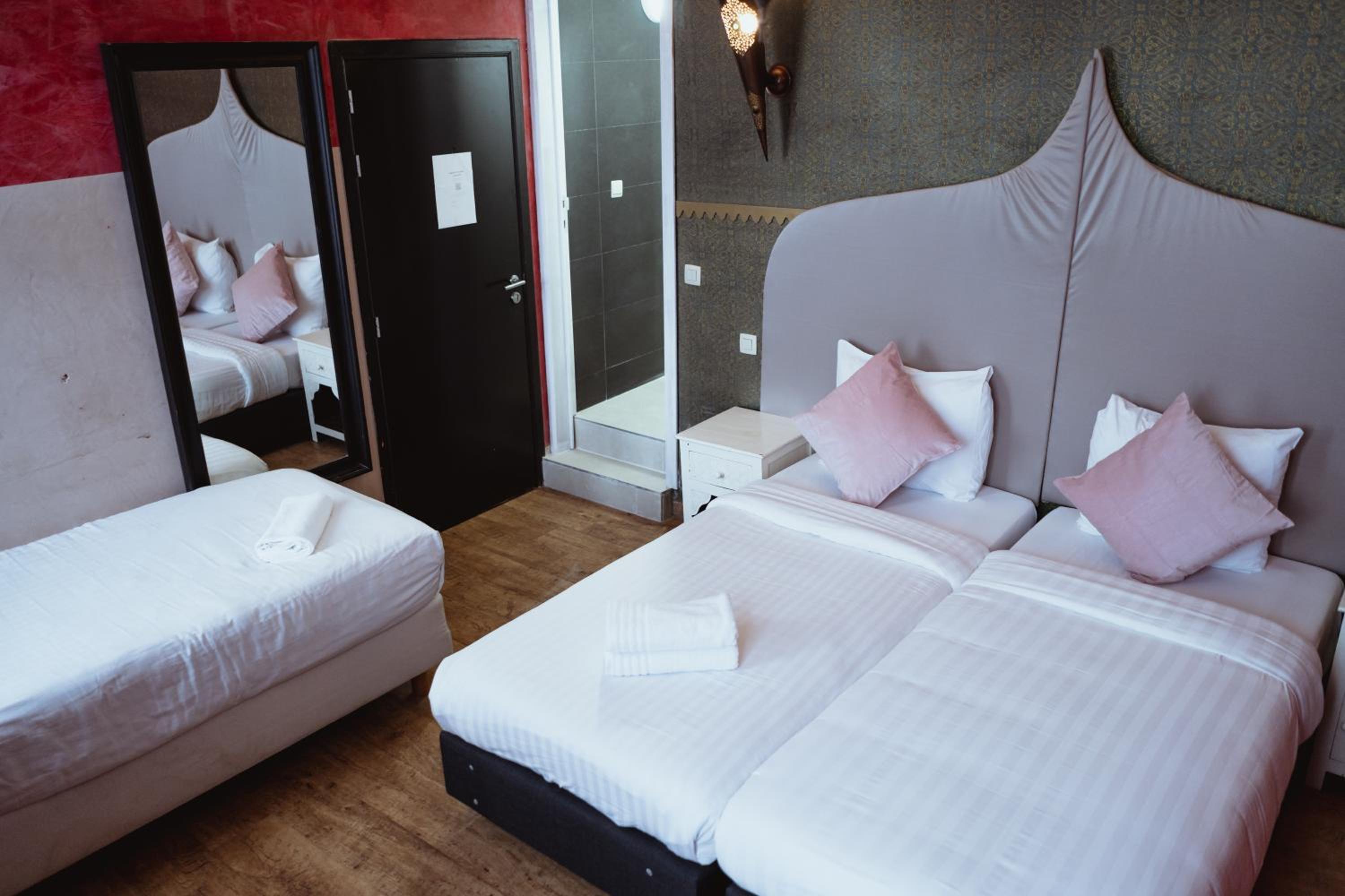 Triple Room - Photo 9