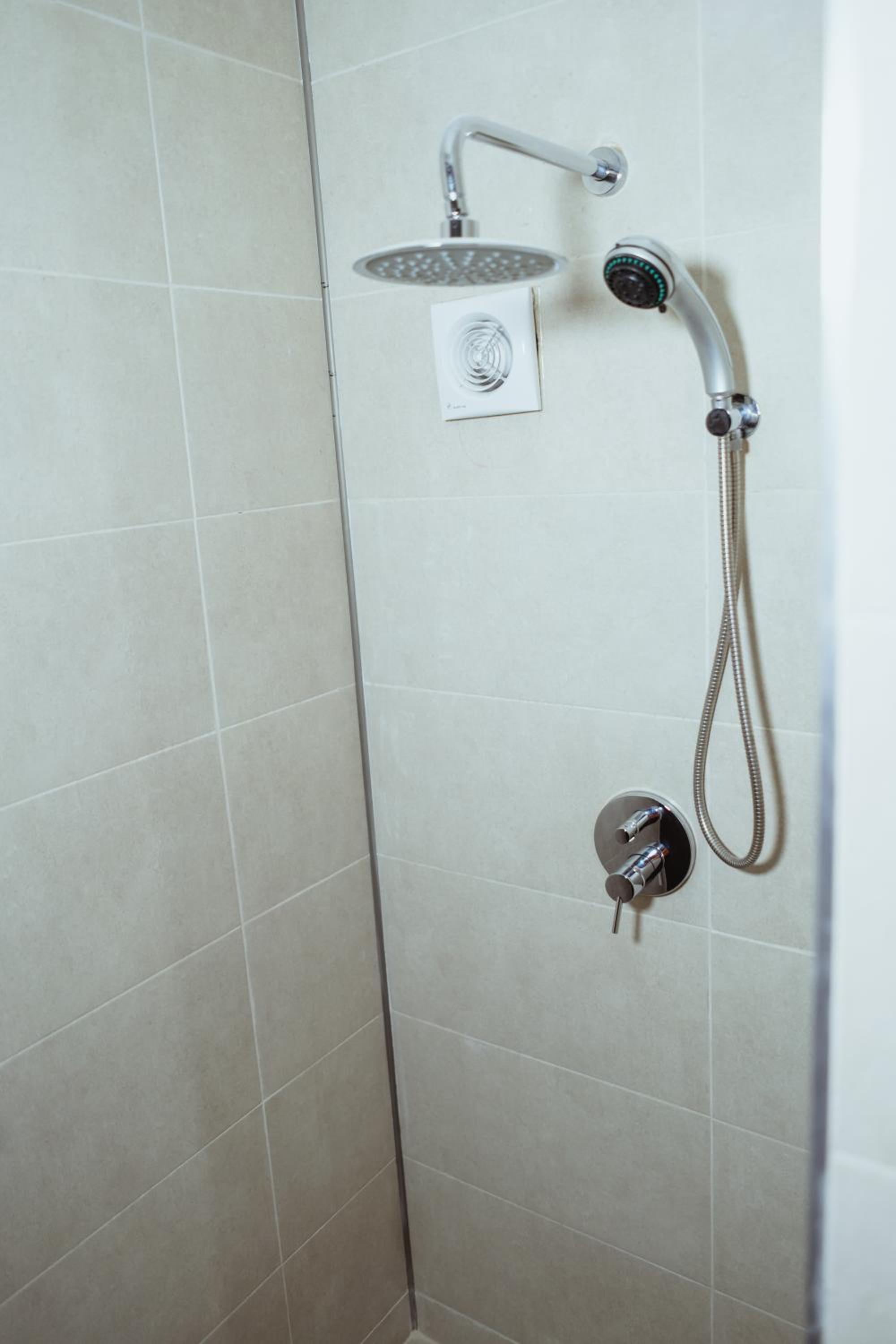 Triple Room - Photo 7