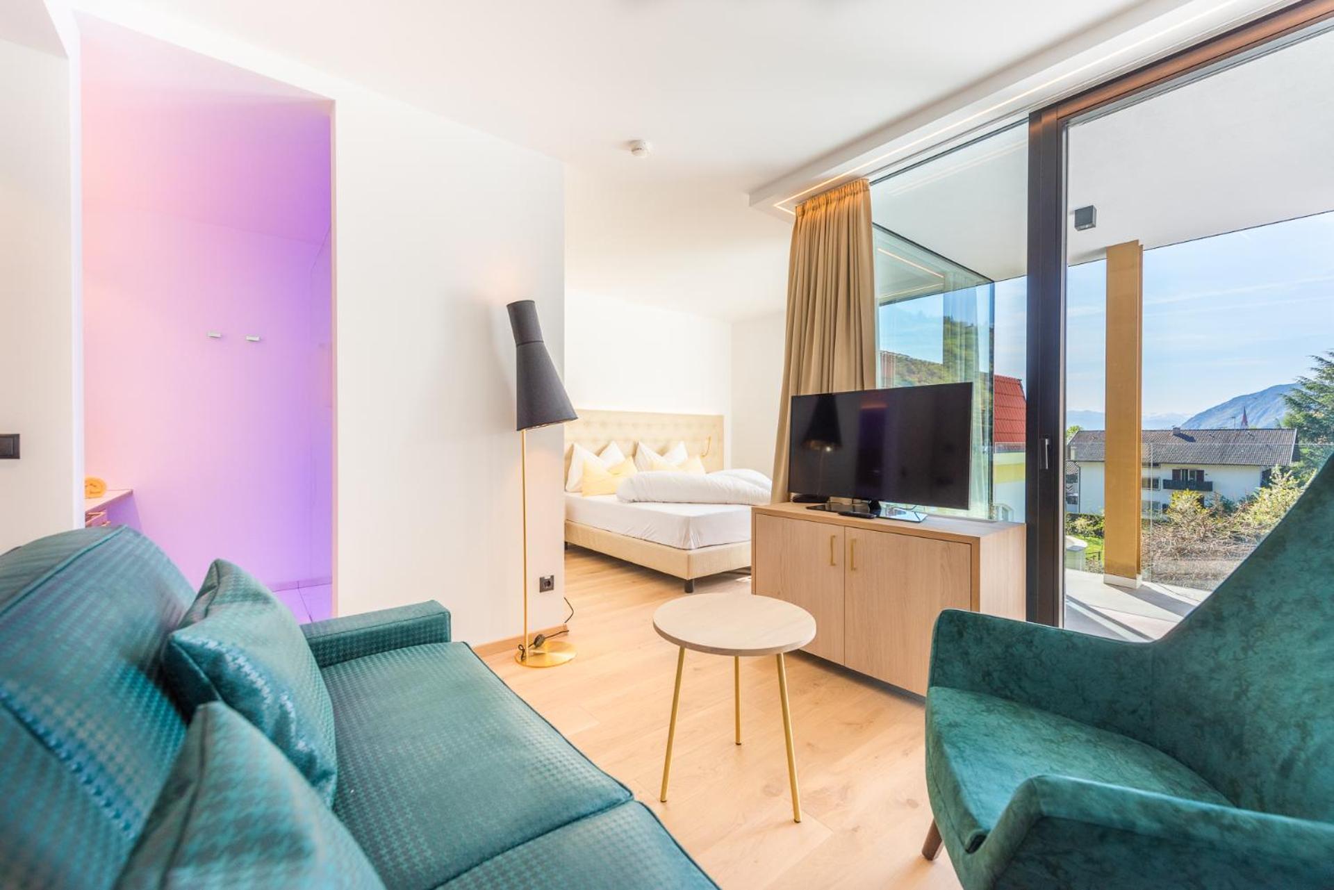 King Room with Balcony photo 2