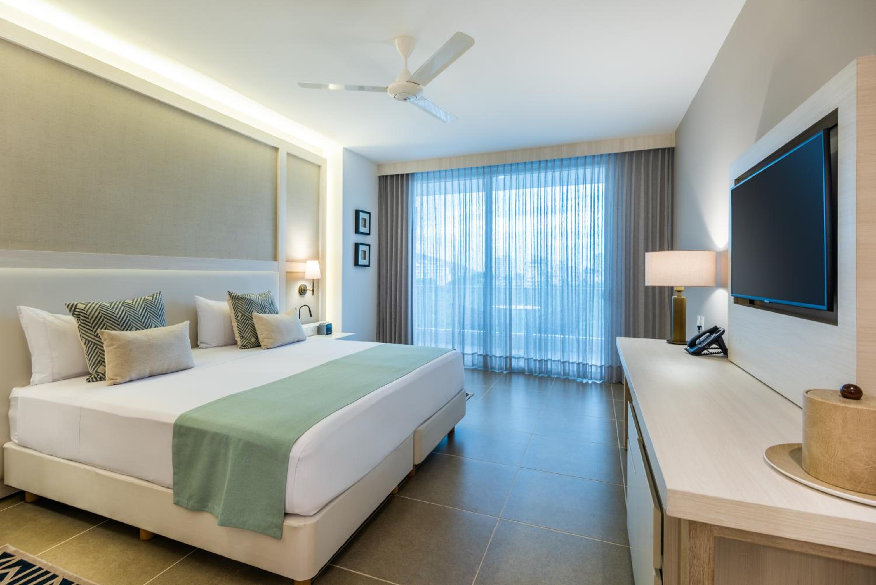 Superior Double or Twin Room photo 2