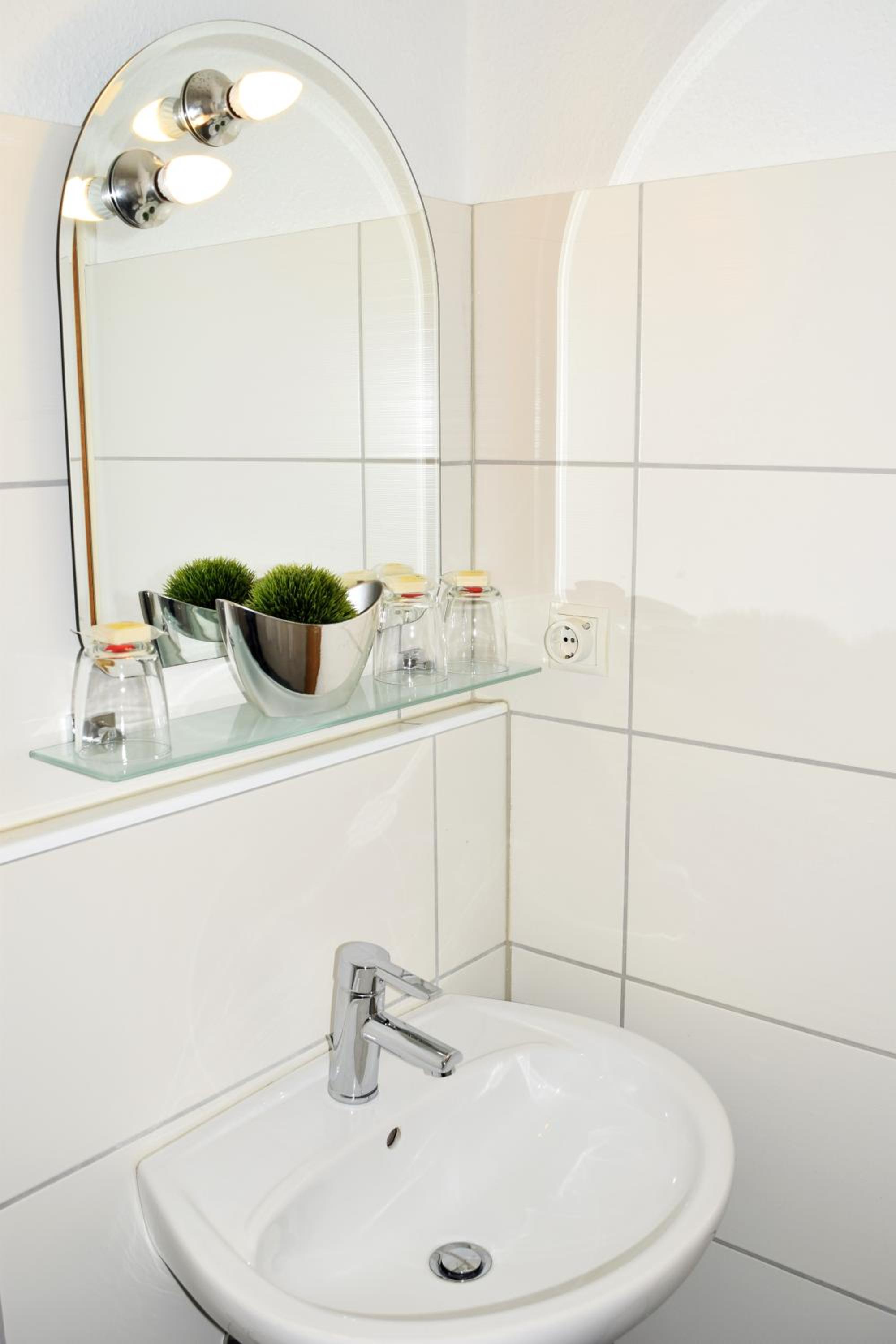 Double or Twin Room with Bathroom photo 3