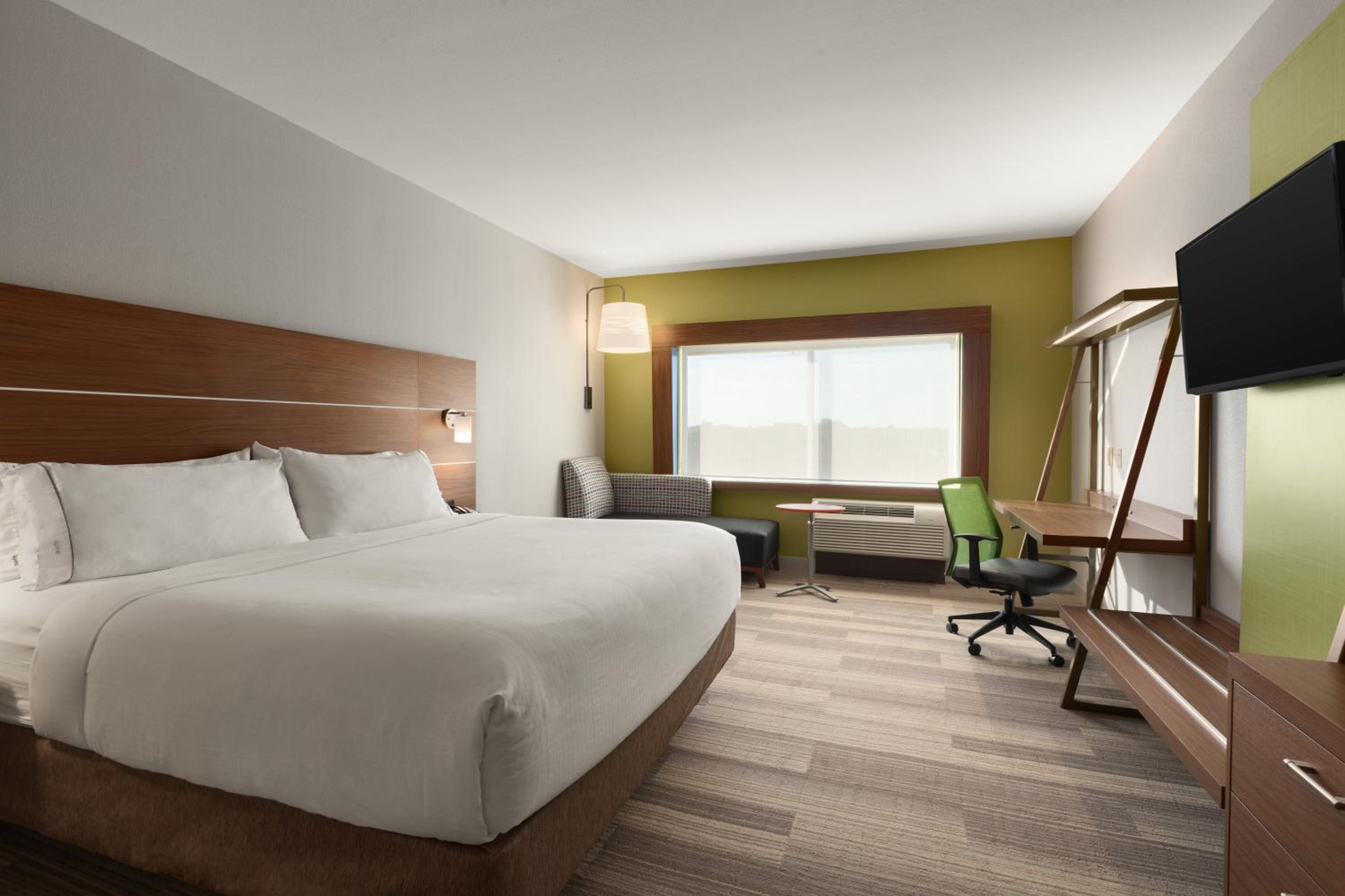 Standard King Room