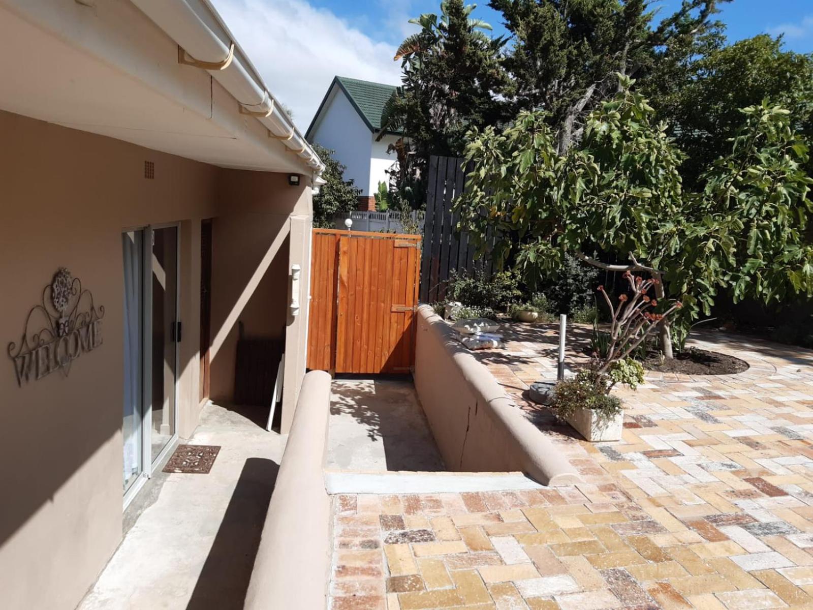 Apartment with Garden View photo 3