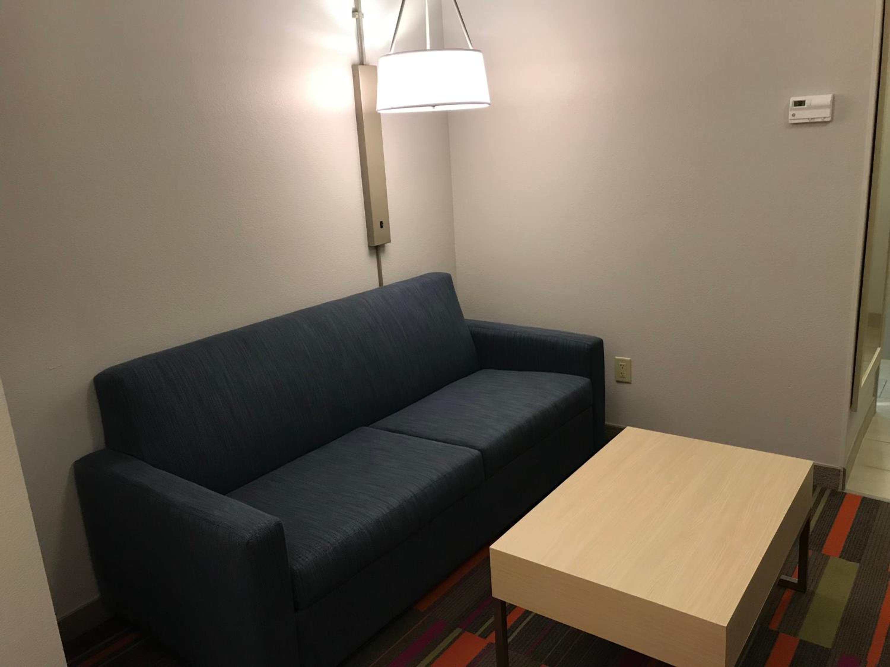 King Suite with Sofa Bed - Non-Smoking - Photo 1